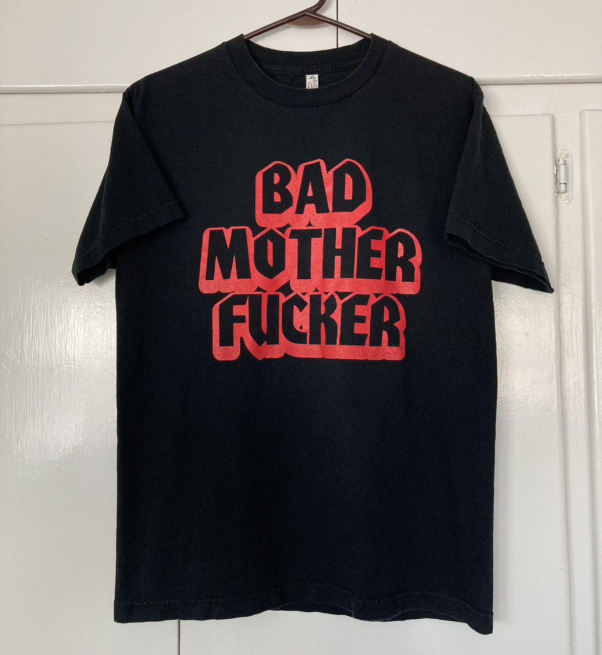 Vintage Bad Mother Wallet T Shirt Pulp Fiction Movie Tarantino Jules