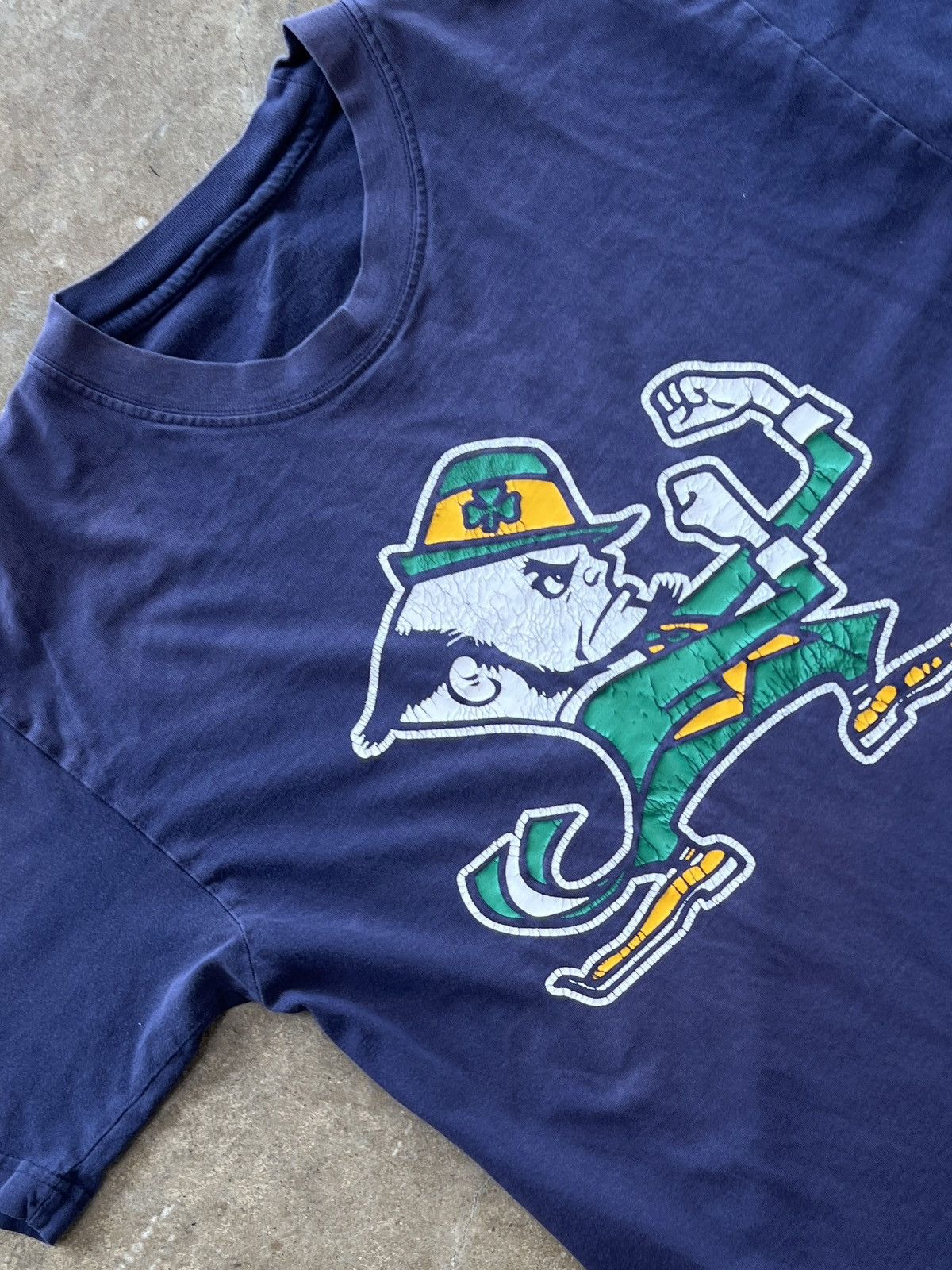 Ncaa Notre Dame Fighting Irish Tee Medium Hoodie, Sweatshirt | FlexRushtees.com