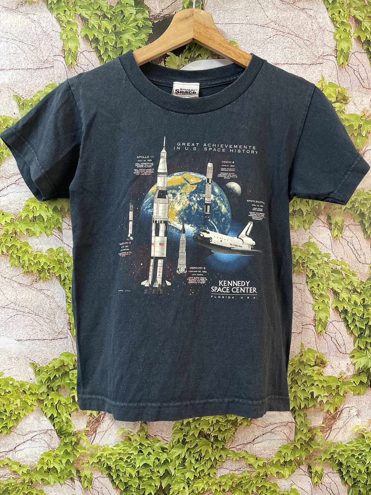 Vintage Youth Kennedy Space Center Tee Very Rare