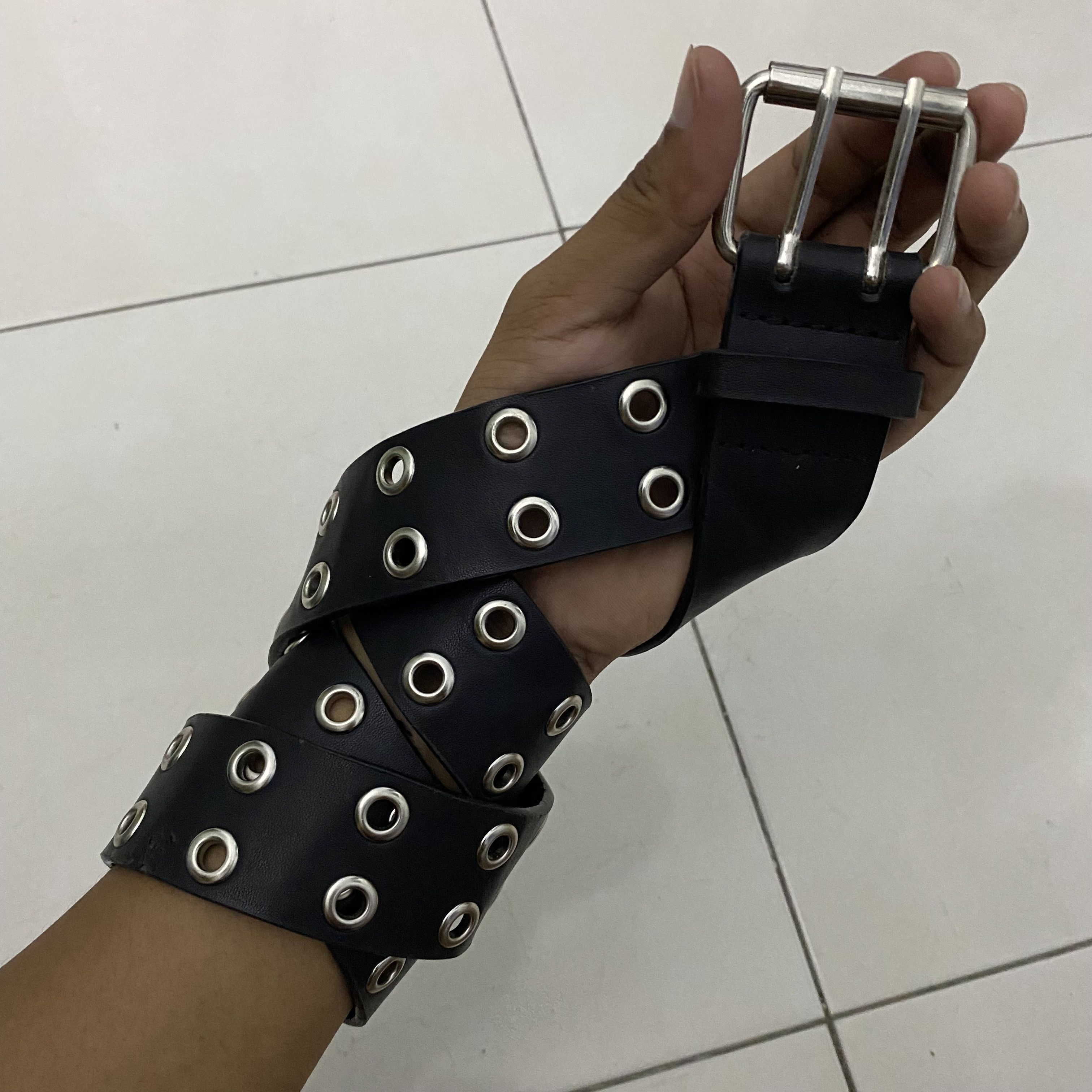 Japanese Brand Black Belt O Ring Loop Metal Punk Fashion Grunge Style
