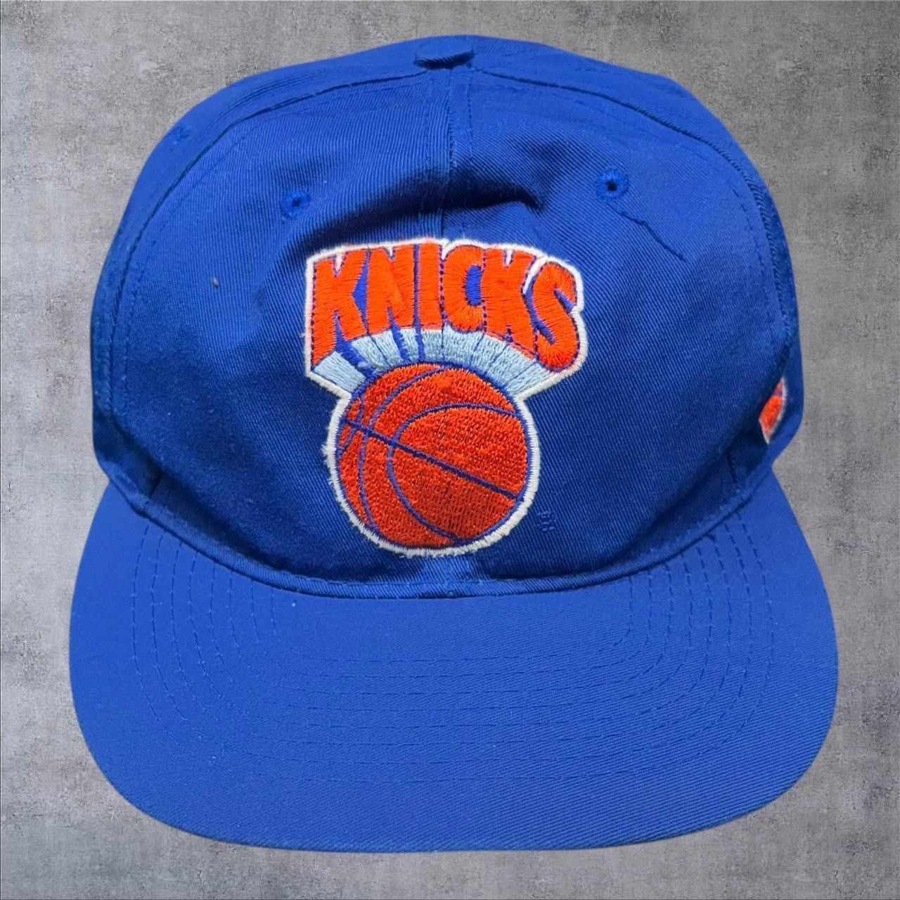 Vintage 1990s Ny Knicks Blockhead Snapback T-Shirts, Hoodie, Sweatshirt | AU16VibeMintTees.com