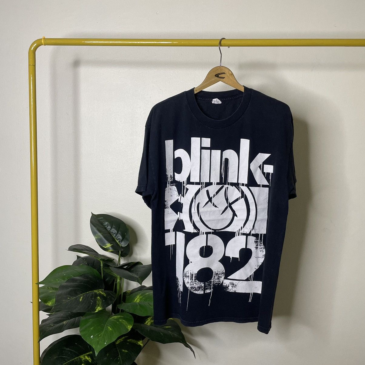 Vintage Y2k Blink 182 Big Graphic T Shirt Hoodie, Sweatshirt | FlexRushtees.com