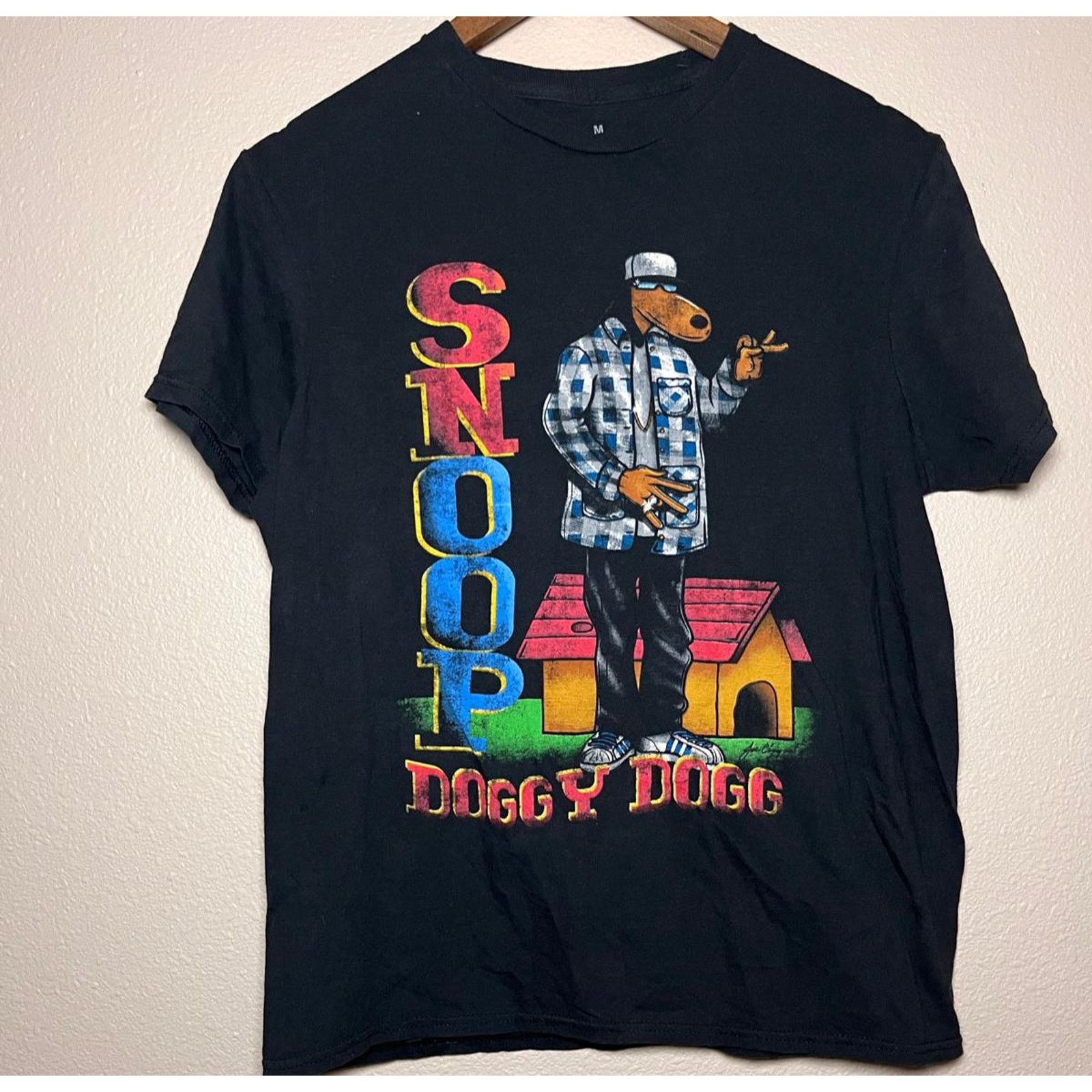 Snoop Doggy Dogg Graphic Tee Size M Hoodie, Sweatshirt | FlexRushtees.com