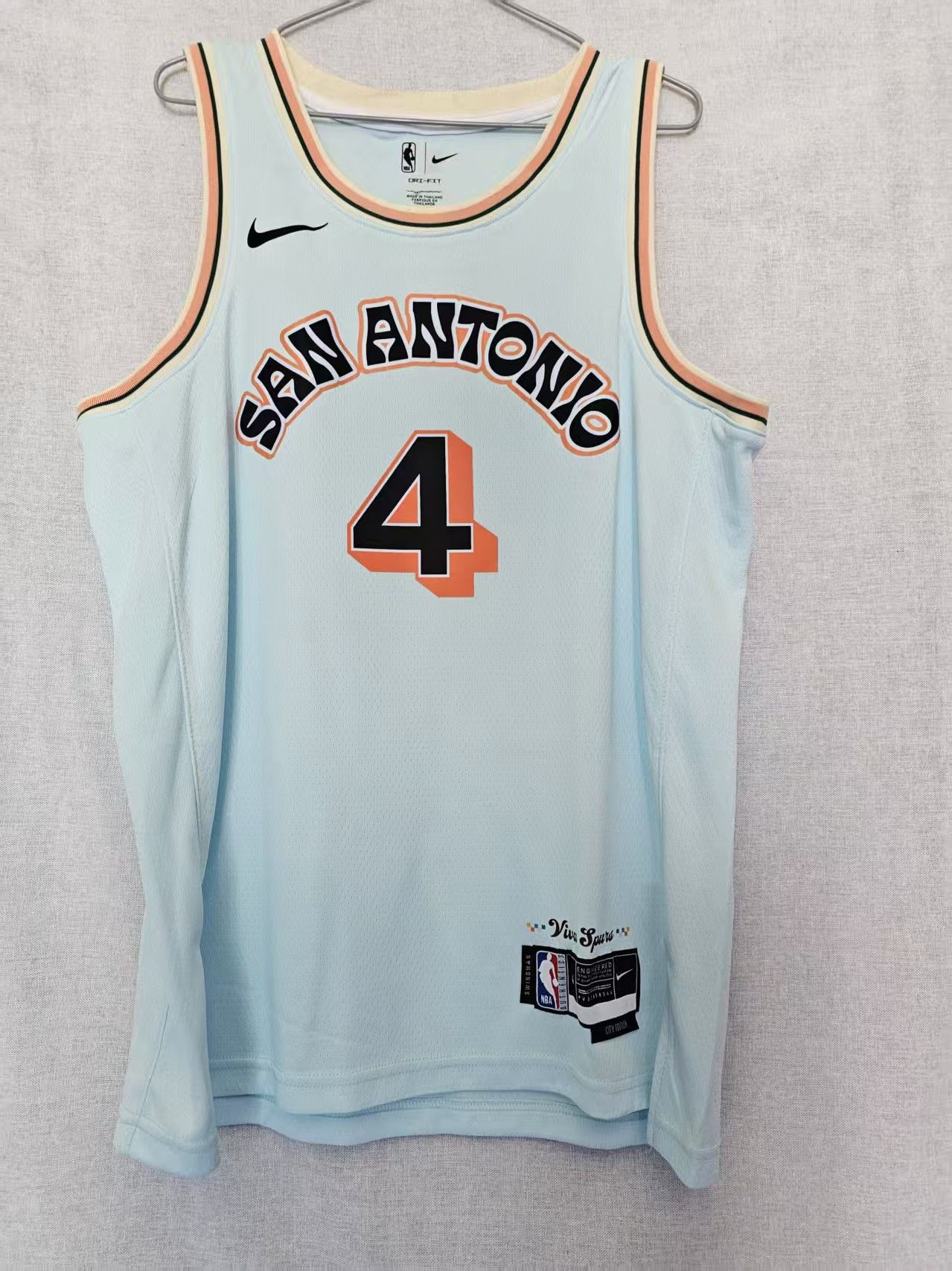 Nba Spurs 4 De Aaron Fox Jersey Xl T-Shirts, Hoodie, Sweatshirt | FlexRushtees.com