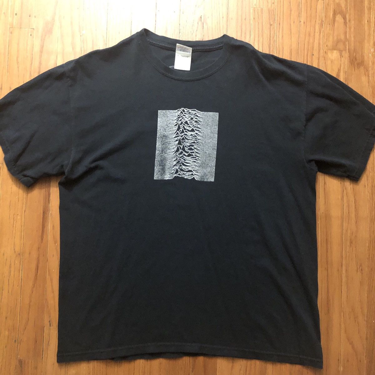 Vintage Authorized Joy Division 2002 Shirt Hoodie, Sweatshirt | FlexRushtees.com