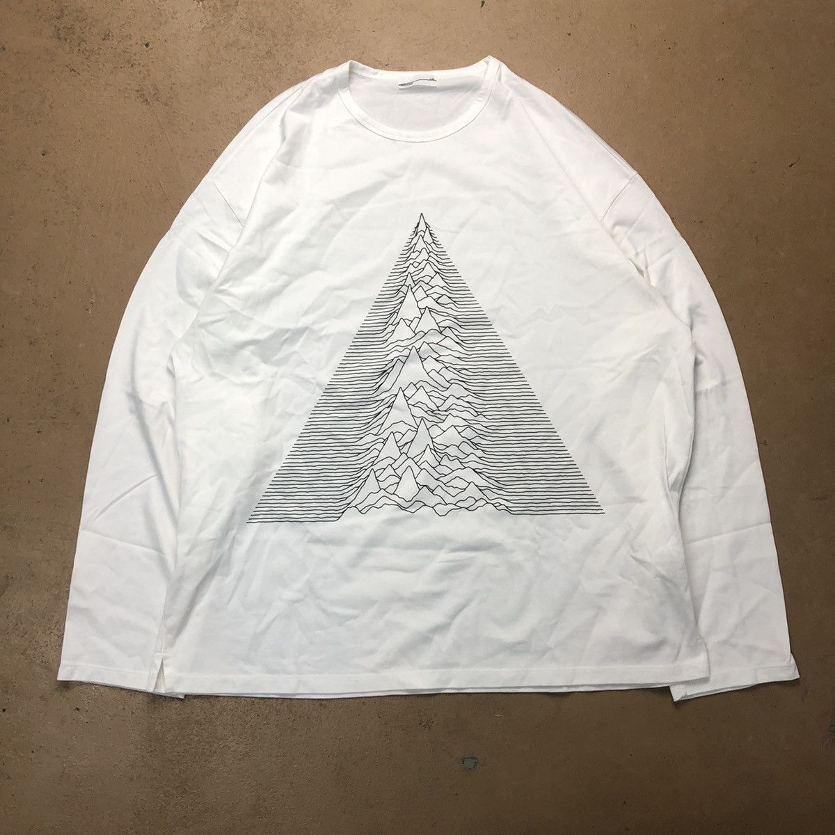 Raf Simons X Undercover Lad Musician Joy Division Unknown Pleasures Long Sleeve Tee Hoodie, Sweatshirt | AU16VibeMintTees.com