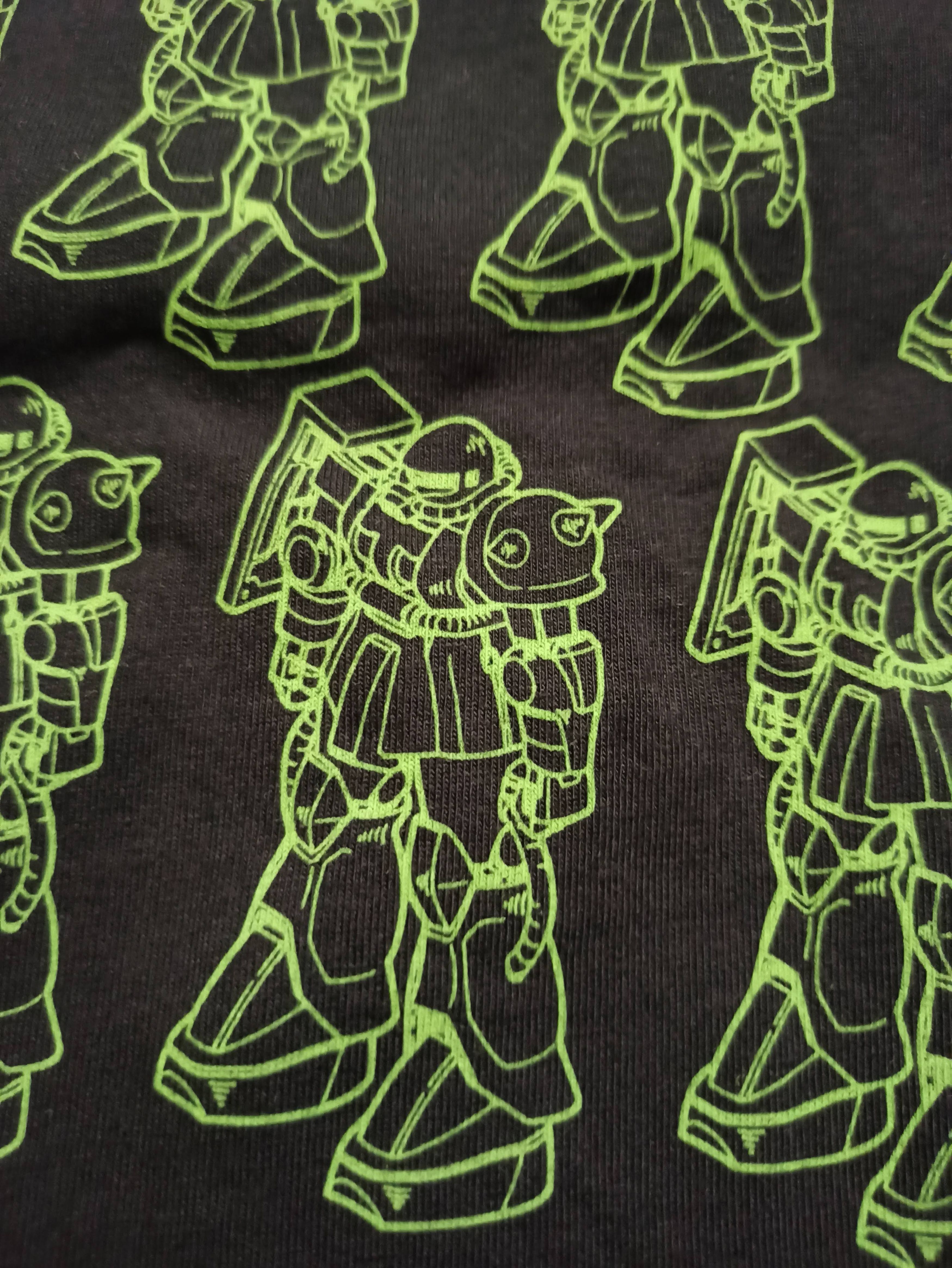 Uniqlo Tee Sz S Zaku Ii Ut Gundam Ms 06 Green Robot Japan