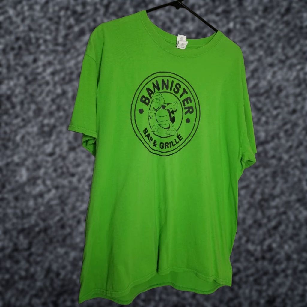 Gildan Retro Mens Xl Bannister Bar And Grill Turtle Funny T Shirt Double Sided Distress