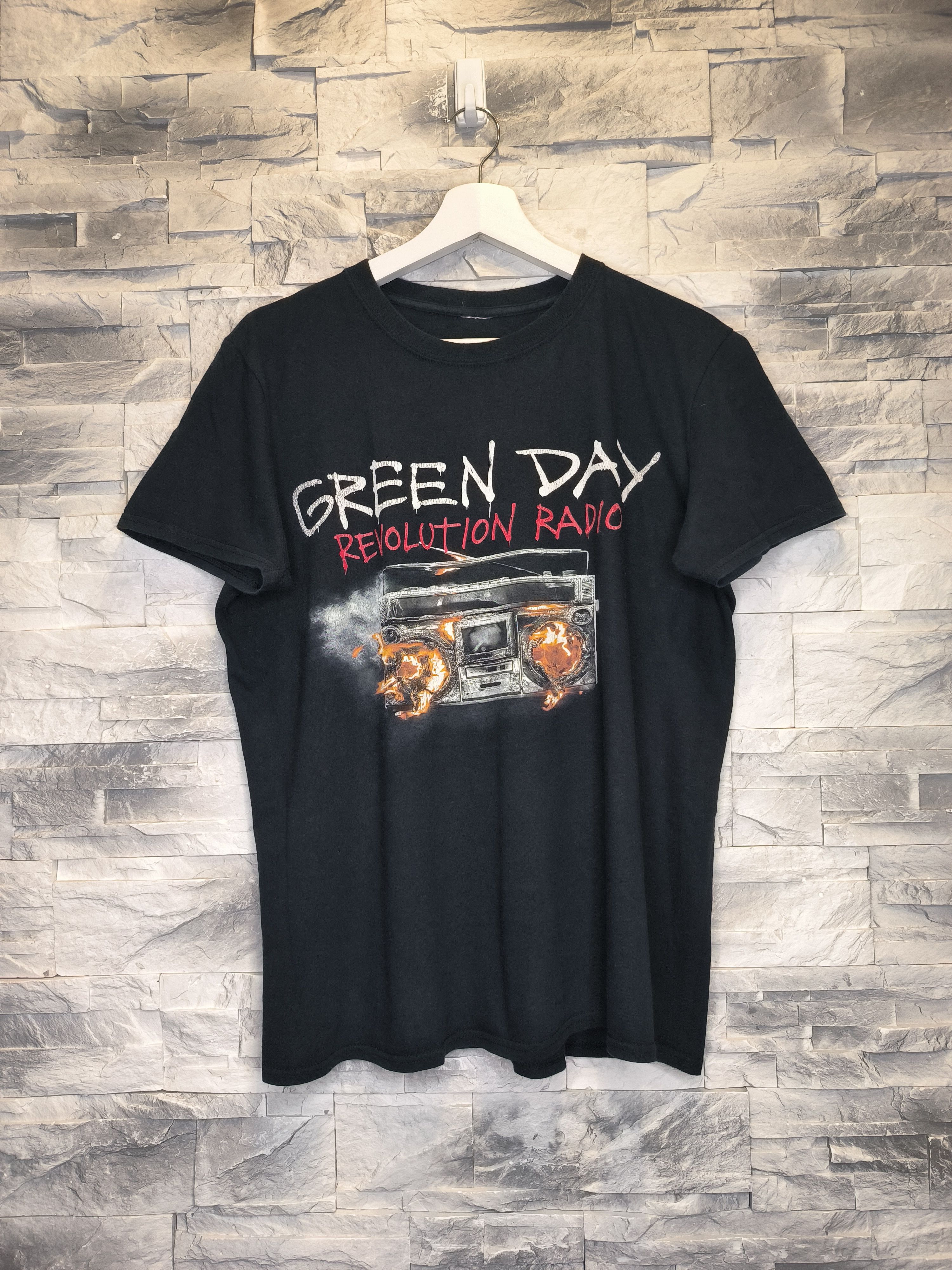 Vintage Green Day Revolution Radio Tee Hoodie, Sweatshirt | FlexRushtees.com