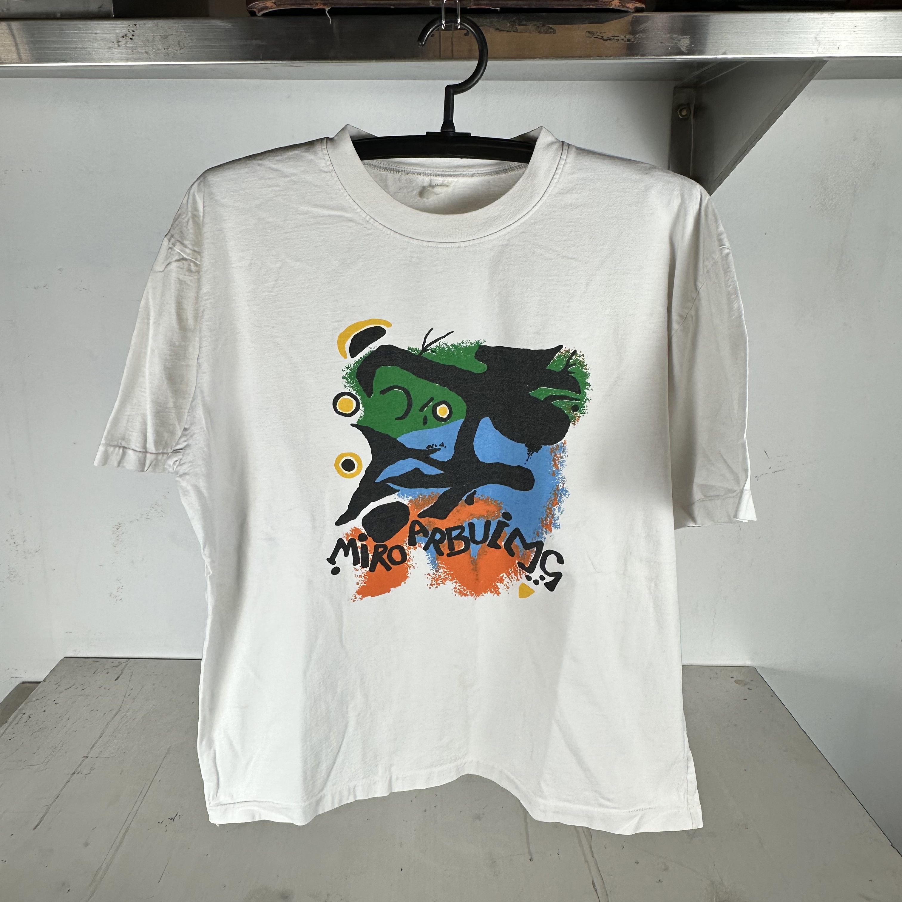 Vintage 90s Joan Miro Artwork Graphic Large T Shirt Hoodie, Sweatshirt | FlexRushtees.com