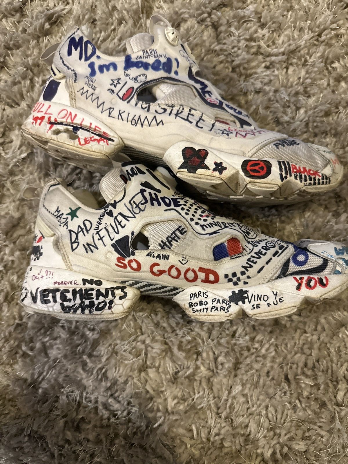Reebok Instapump Vetements Collab T-Shirts, Hoodie, Sweatshirt | FlexRushtees.com