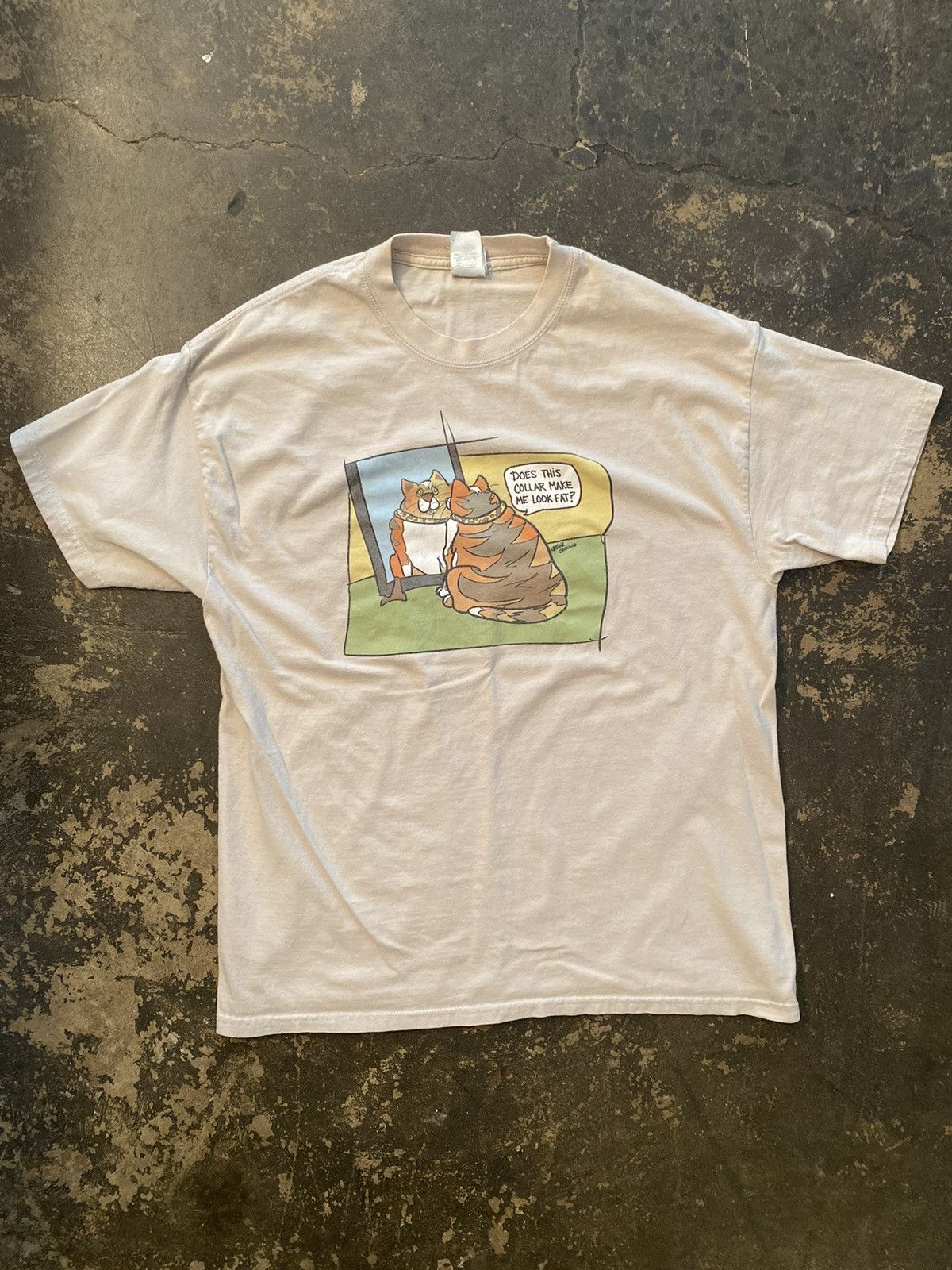 Vintage Beefy Hanes Does This Make Me Look Fatcat Animal Tee Hoodie, Sweatshirt | FlexRushtees.com
