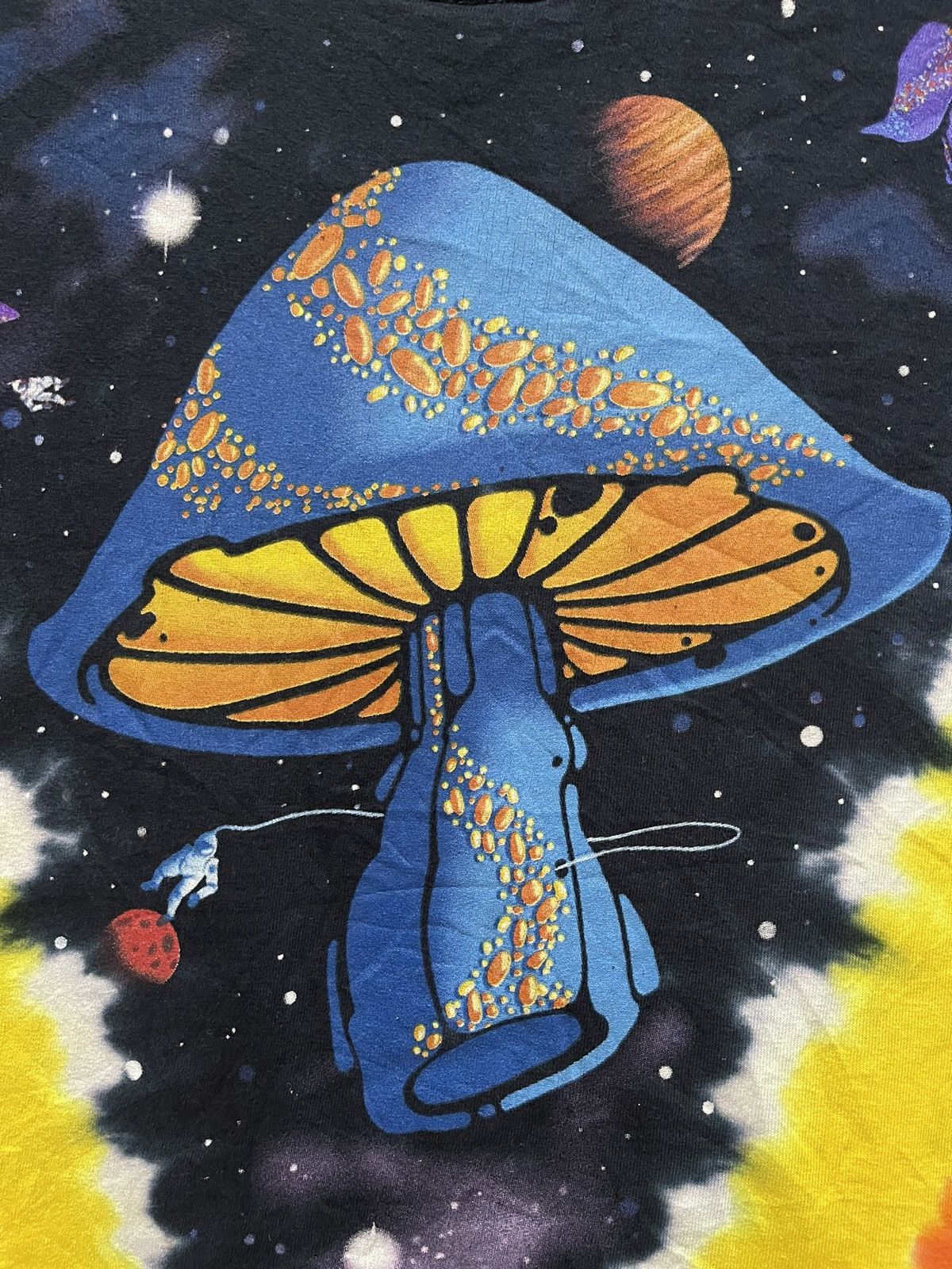 Blue Liquid Blue Mushroom Space Ship
