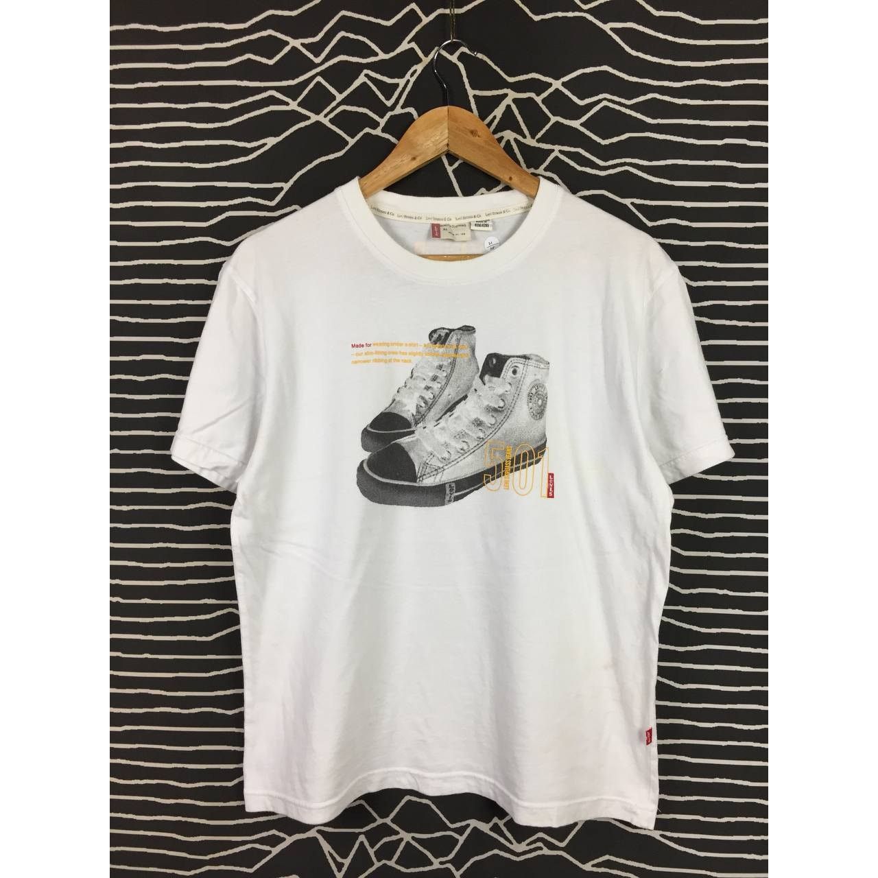 Vintage Levi S 501 Shoe Illustration Streetwear Casual Tee Hoodie, Sweatshirt | FlexRushtees.com