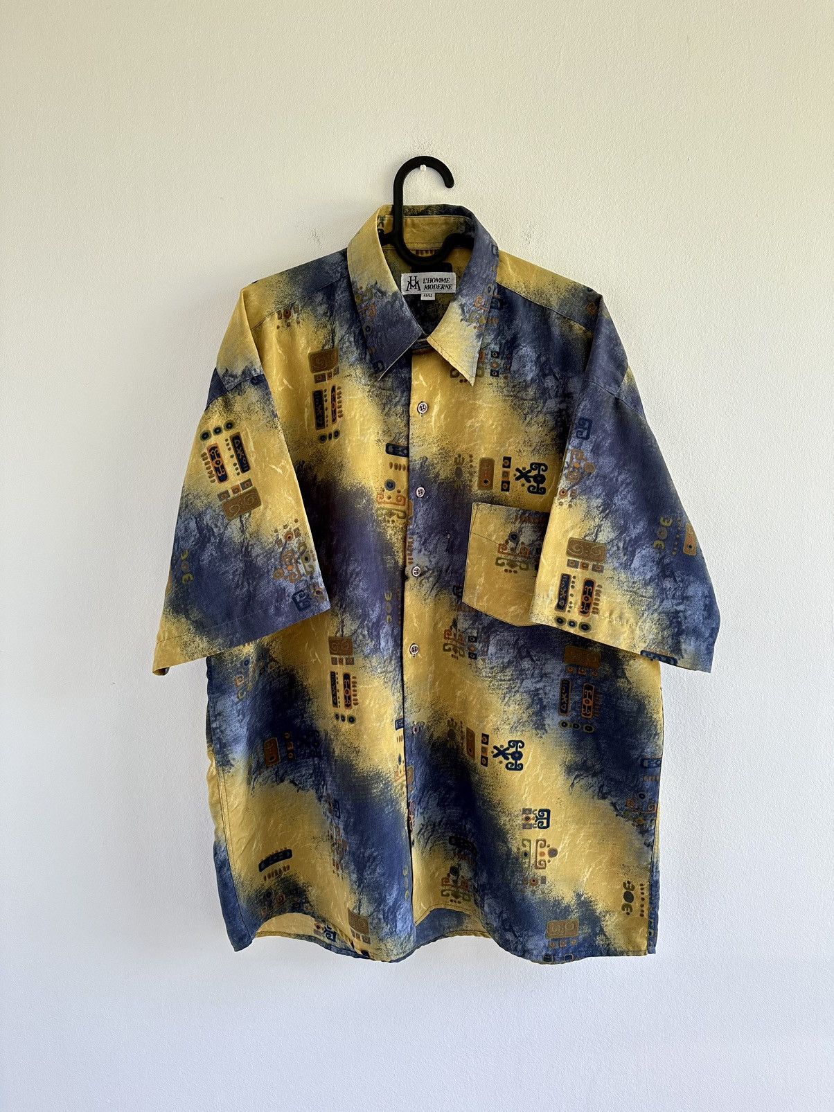 Vintage 90s Hawaiian Crazy Abstract Shirt Aztec