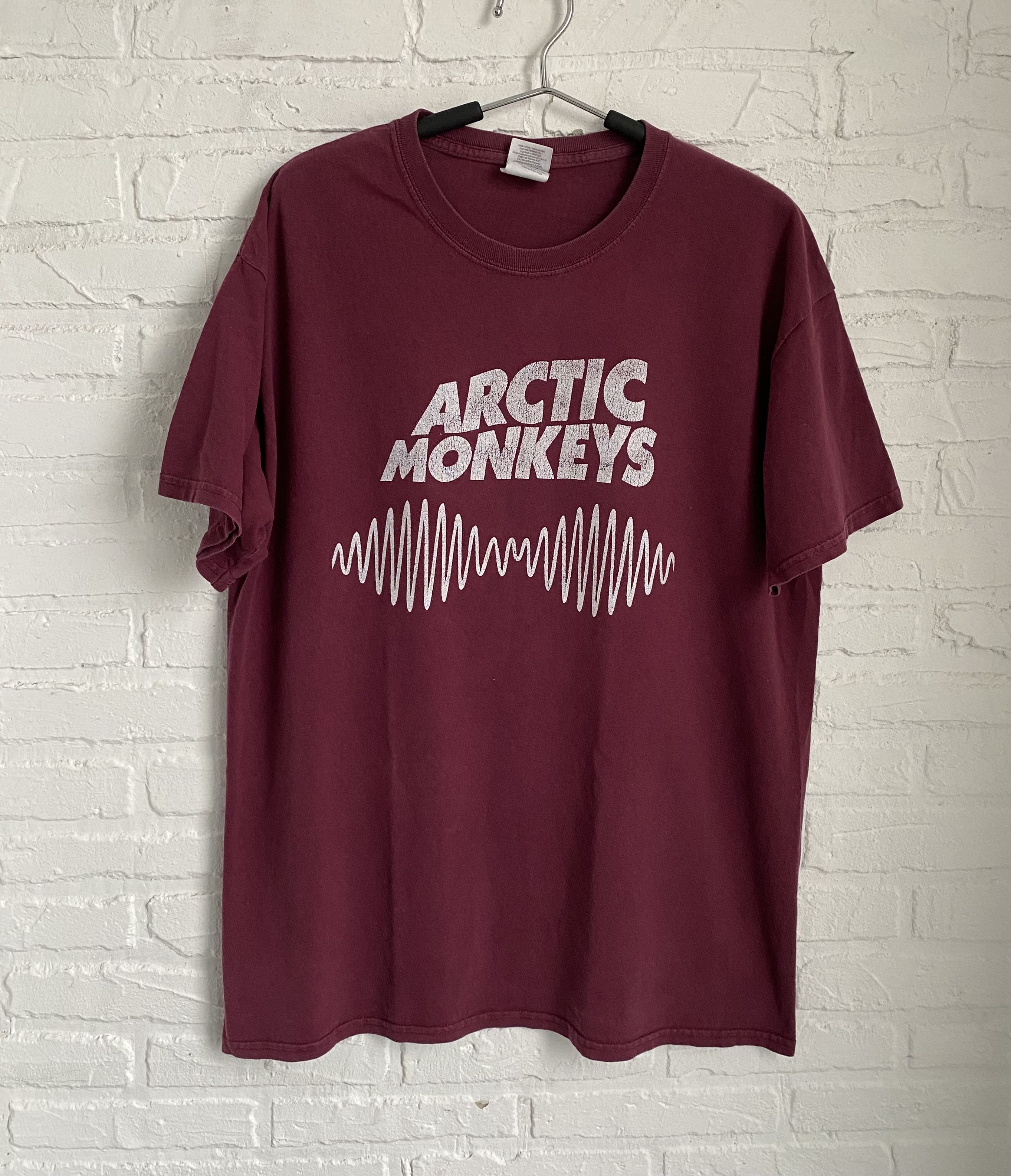 Vintage 2000s Arctic Monkeys Am T Shirt Hoodie, Sweatshirt | FlexRushtees.com