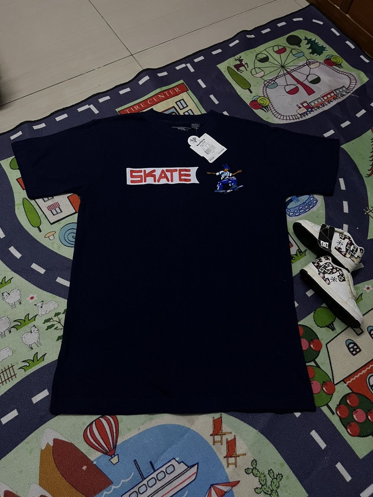 Other Y2k Skate Graphic Tee Deadstock Hoodie, Sweatshirt | FlexRushtees.com