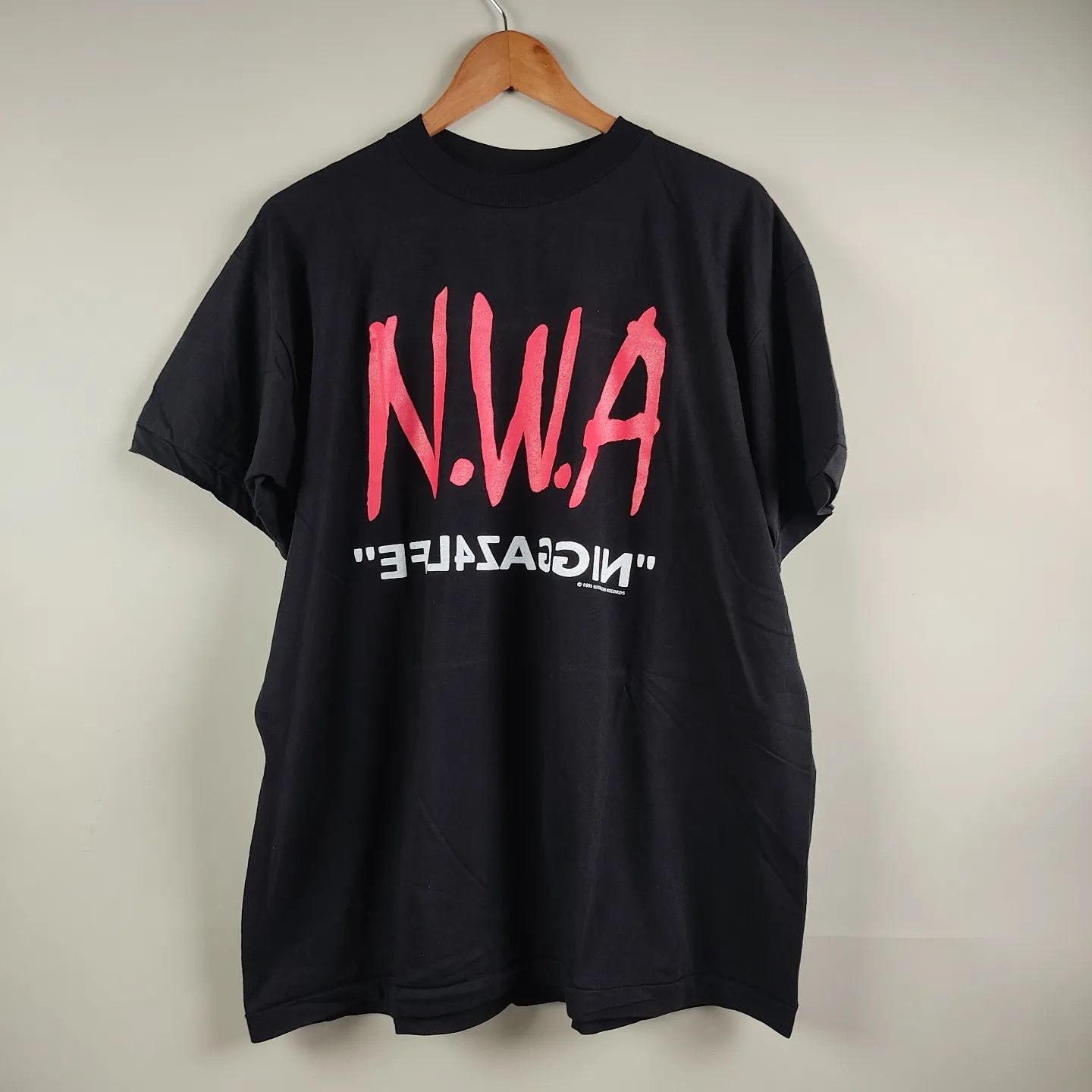 Rap Tees X Vintage 1991 N W A Nwa Niggaz4life Real Niggaz Don T Die Hoodie, Sweatshirt | FlexRushtees.com