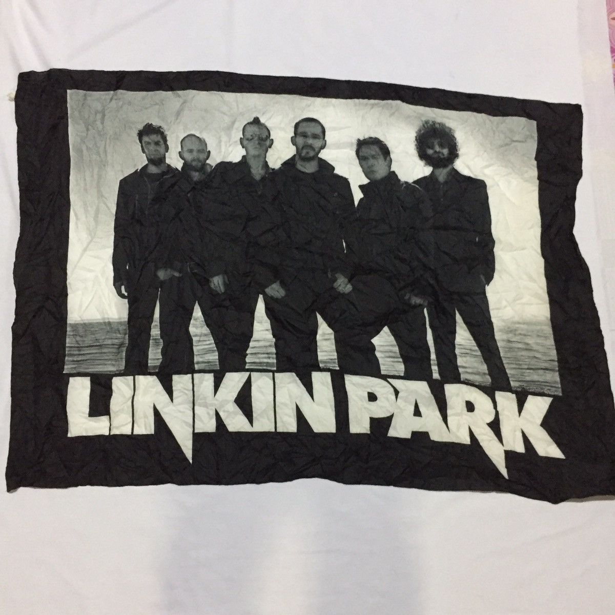 Vintage Rip Linkin Park Polyster Scarf T-Shirts, Hoodie, Sweatshirt | FlexRushtees.com