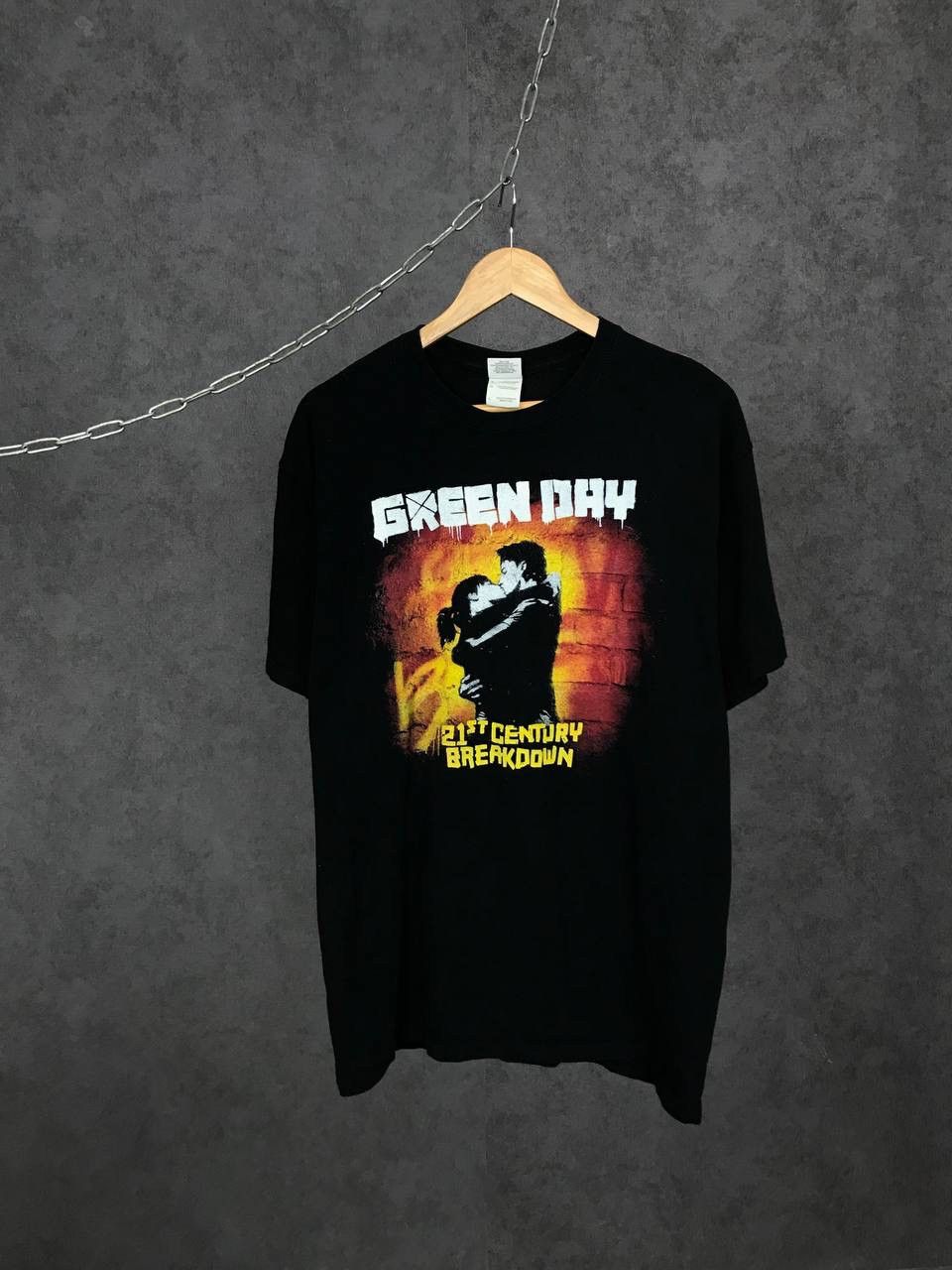 Vintage Green Day 2010 Vintage Cult Rock Band Tour Tee Hoodie, Sweatshirt | FlexRushtees.com