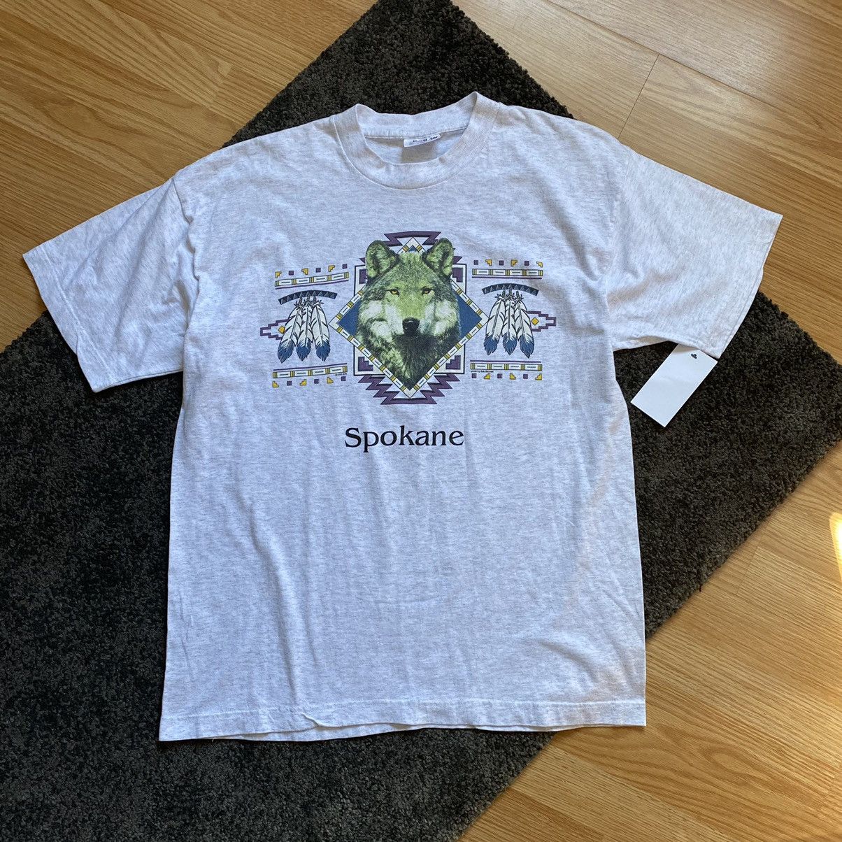 Vintage 90s Wolf Grey Tee Hoodie, Sweatshirt | FlexRushtees.com