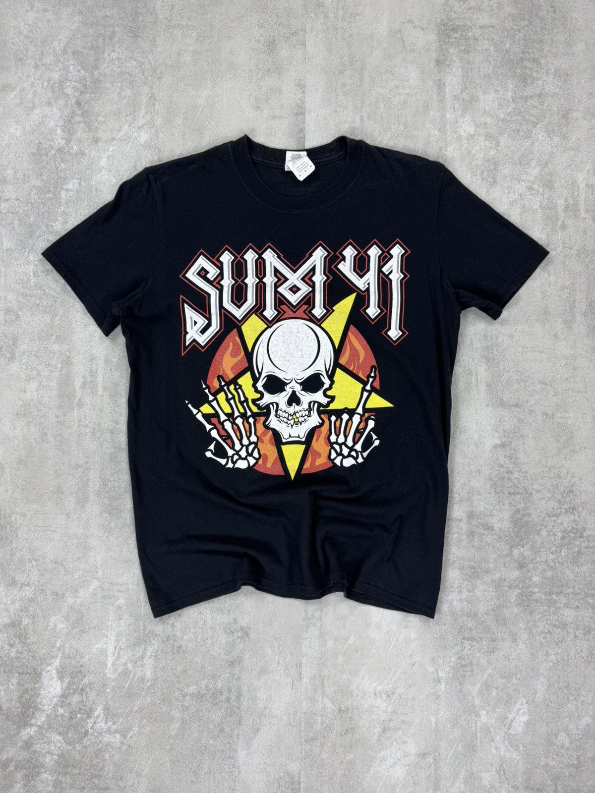 Vintage Gildan Sum 41 European Tour T Shirt Size M Hoodie, Sweatshirt | FlexRushtees.com