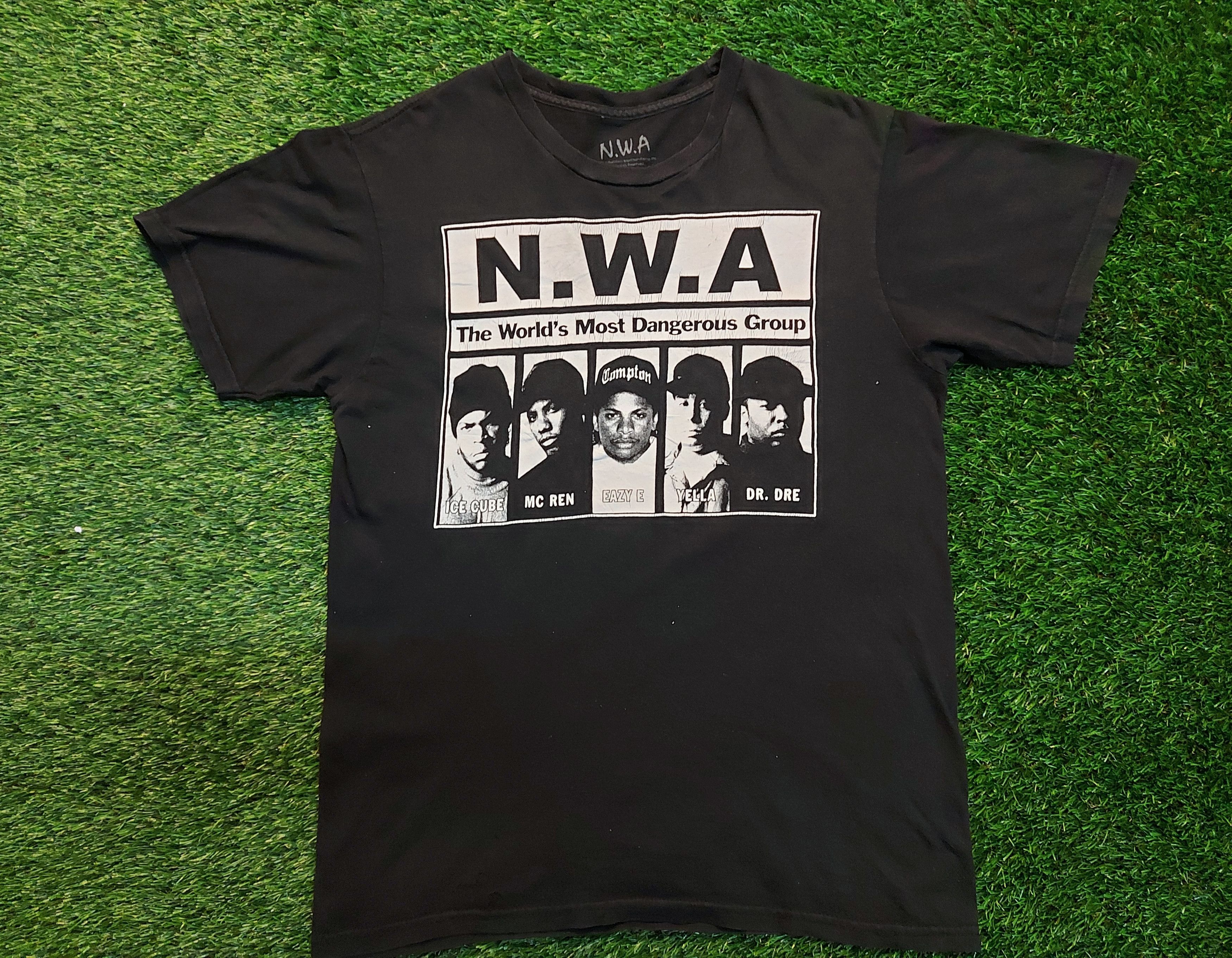Band Tees B119 N W A Men Print Shirt Hoodie, Sweatshirt | FlexRushtees.com