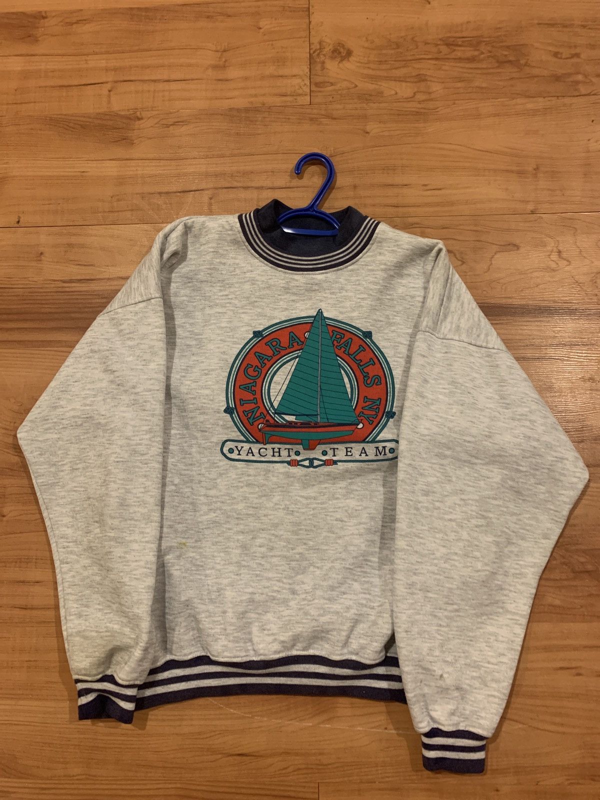 Vintage Niagara Falls Yacht Team T-Shirts, Hoodie, Sweatshirt | FlexRushtees.com
