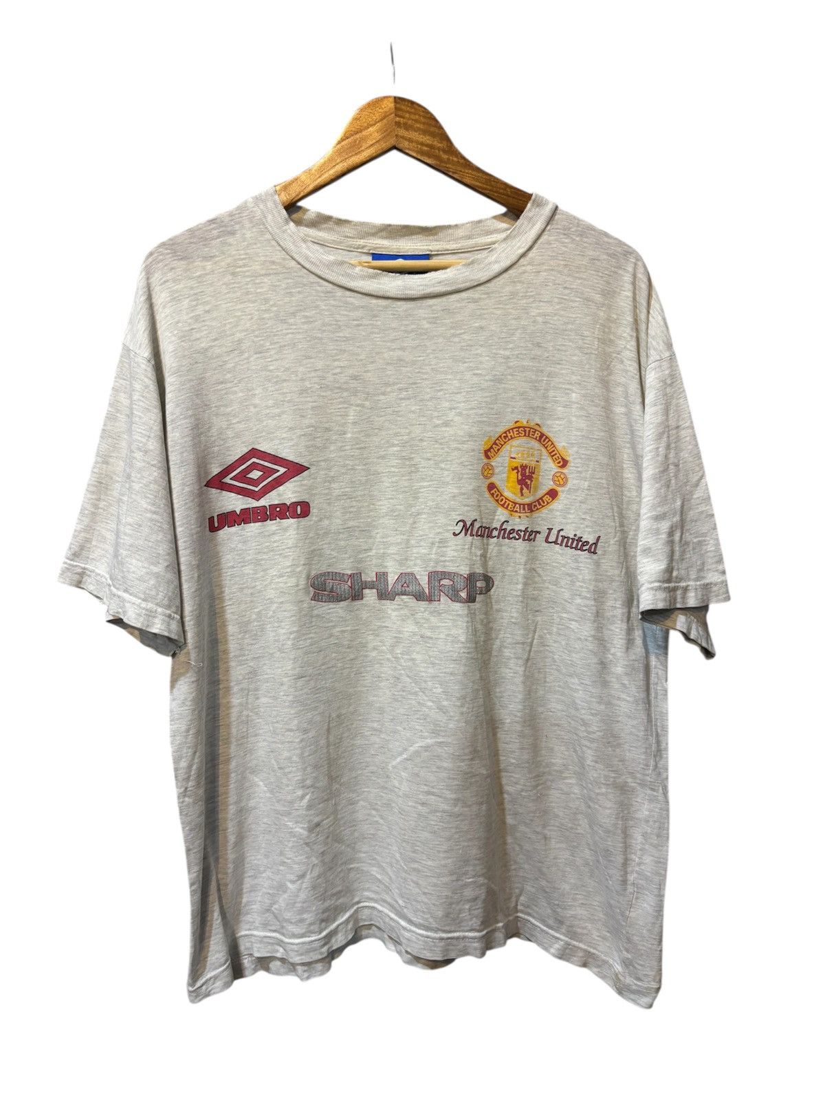 Vintage Manchester United Umbro Sharp Tshirt Distress