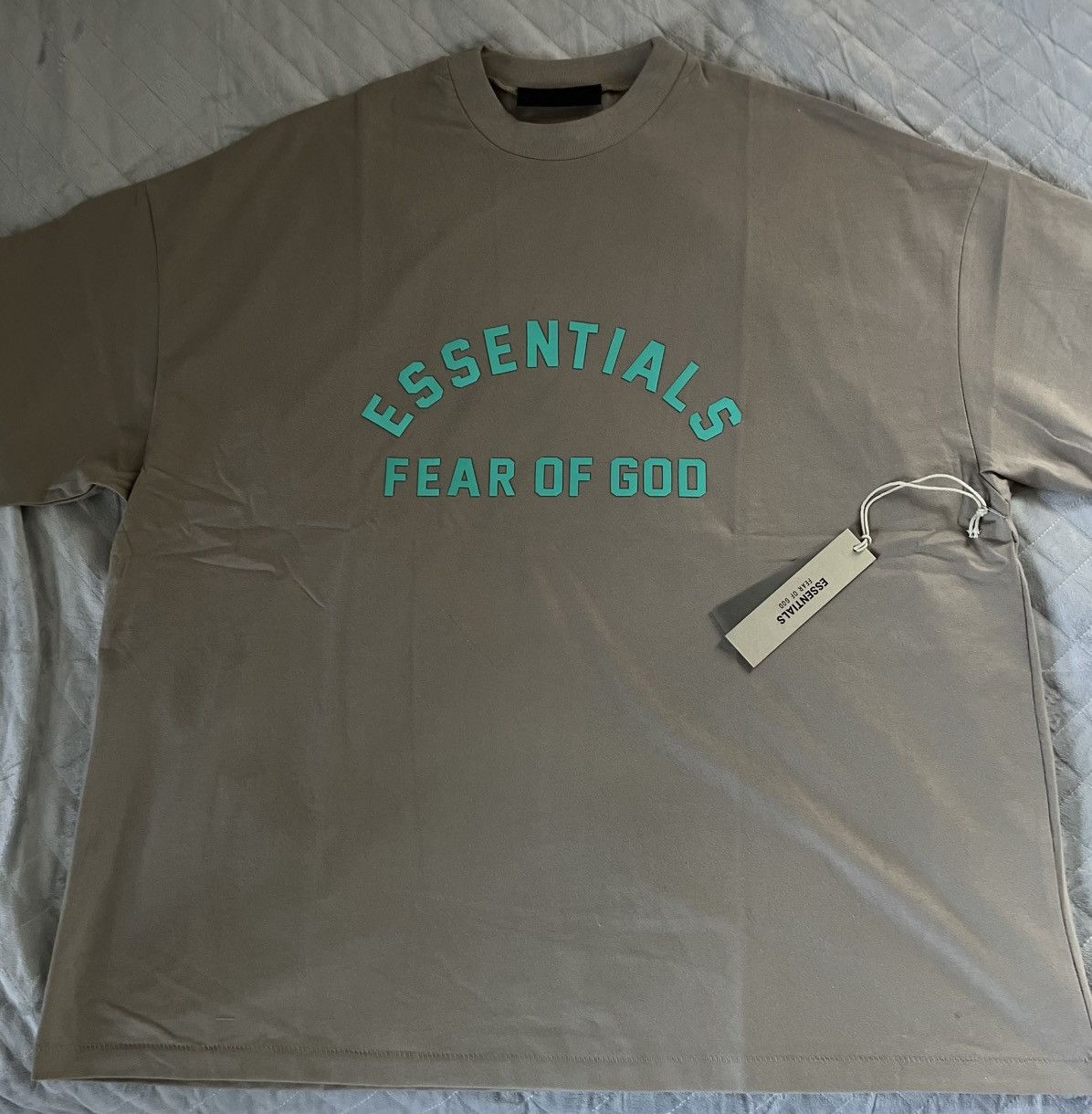 Essentials Essential Dark Heather Tee Size Medium Hoodie, Sweatshirt | FlexRushtees.com