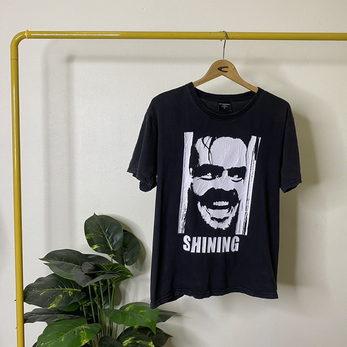 Vintage The Shining Horror Movie By Stanley Kubrick Promo T T-Shirts, Hoodie, Sweatshirt | FlexRushtees.com