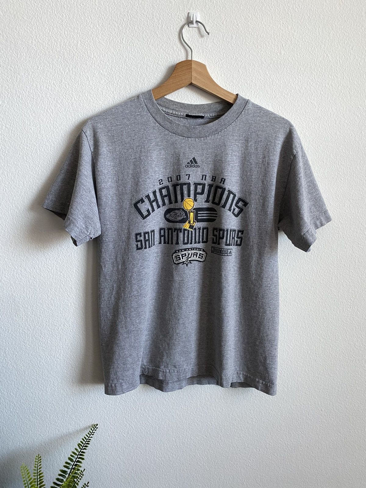 Nba San Antonio Spurs Champions Tee Hoodie, Sweatshirt | FlexRushtees.com