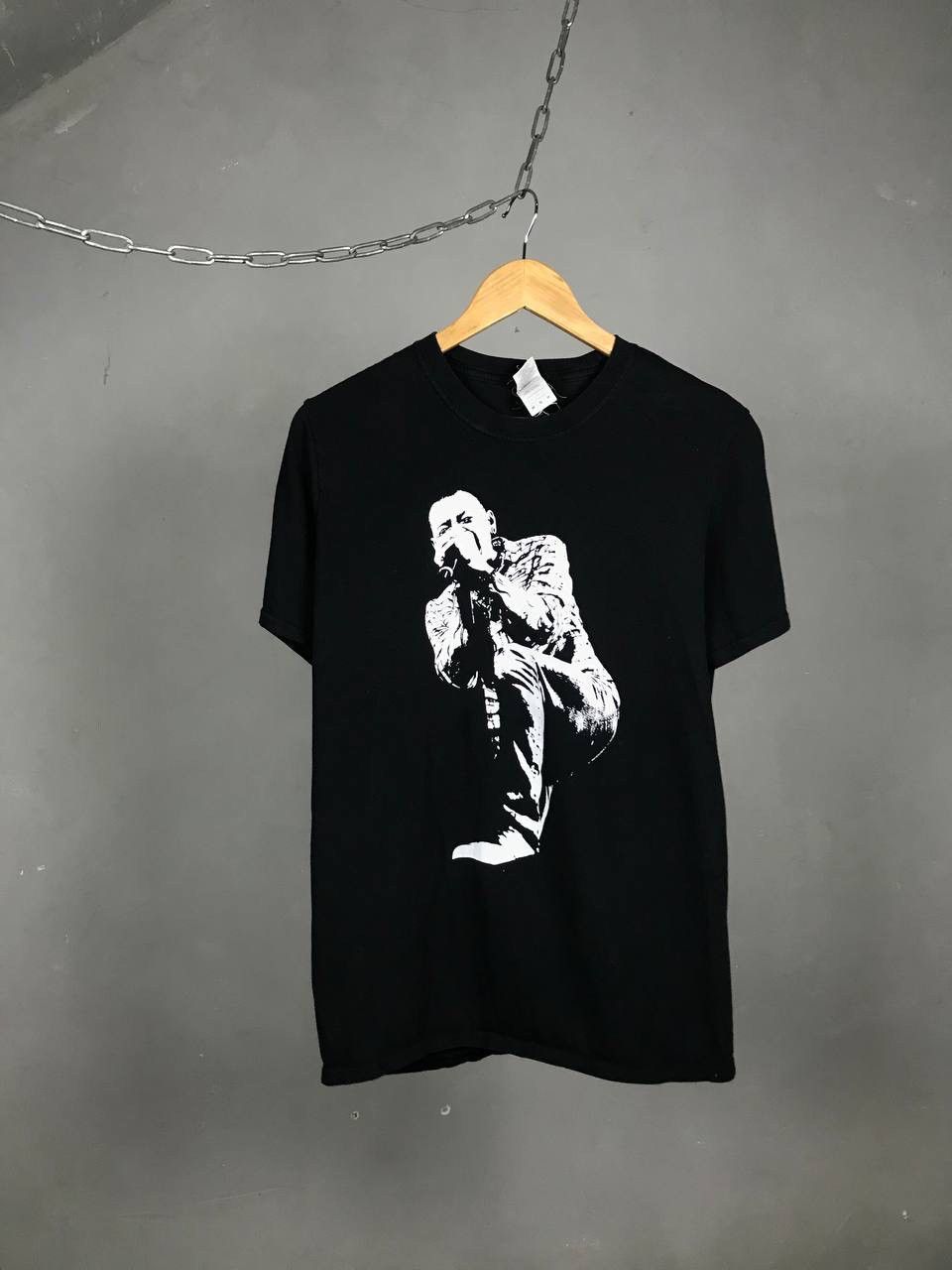 Vintage Linkin Park Chester Bennington Vintage Rock Band Tee Hoodie, Sweatshirt | FlexRushtees.com