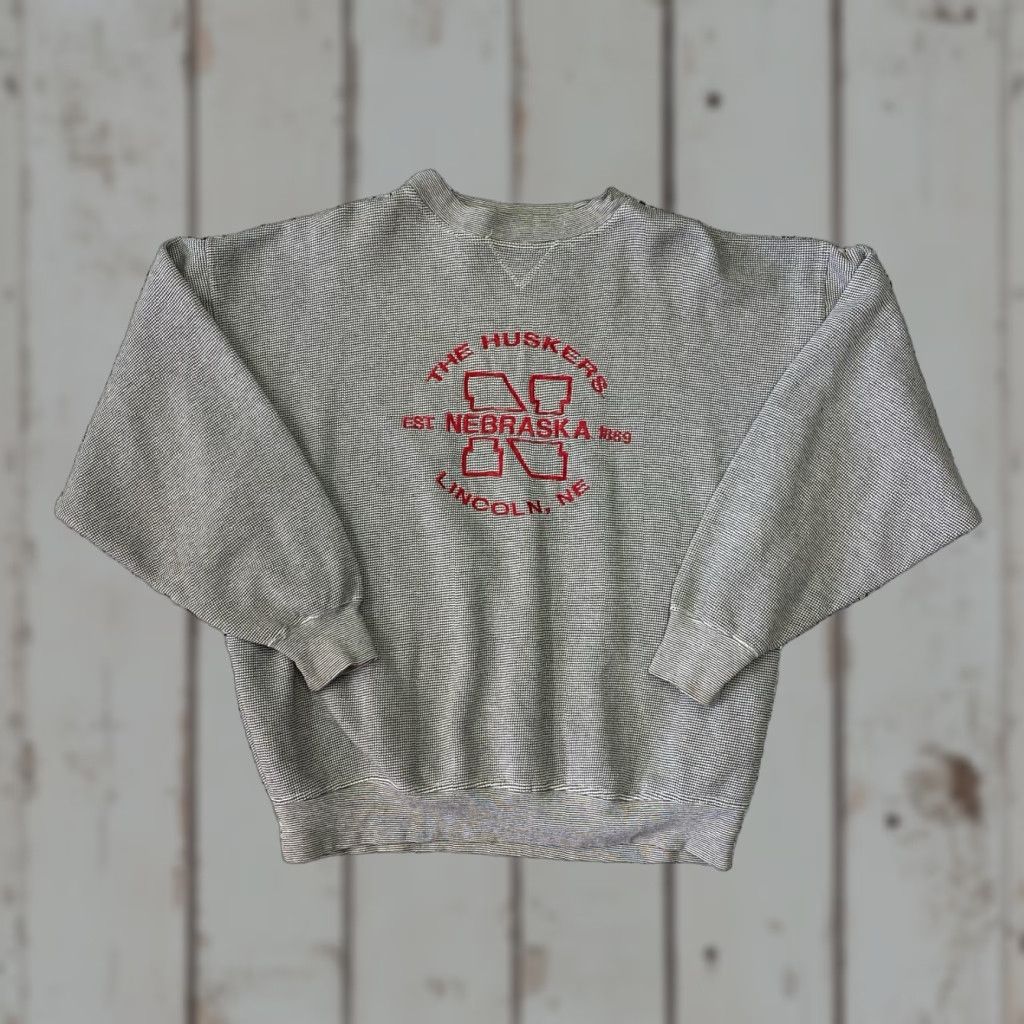 Vintage Nebraska Huskers Sweatshirt Mens Medium Crewneck Gray Logo Pullover Winter Football T-Shirts, Hoodie