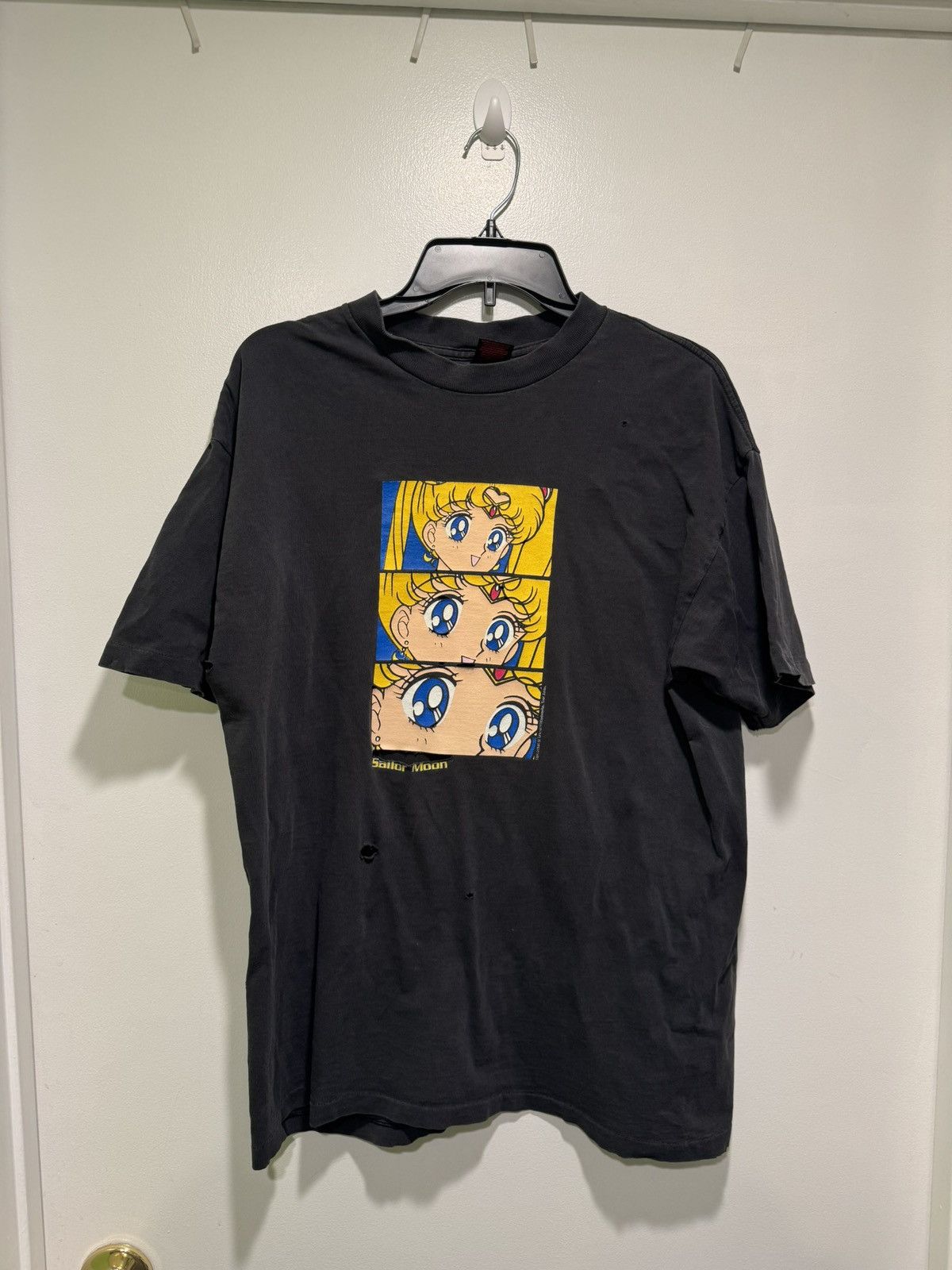 Fashion Victim X Vintage Vintage The Eyes Sailor Moon 1998 Fashion Victim Thrashed T-Shirts, Hoodie, Sweatshirt