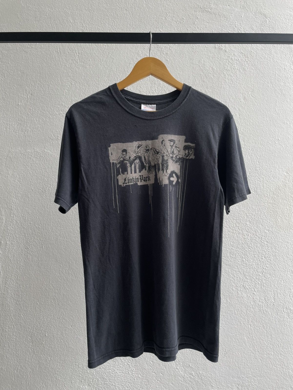 Vintage 2000 S Thrashed Linkin Park Band Shirts Hoodie, Sweatshirt | FlexRushtees.com