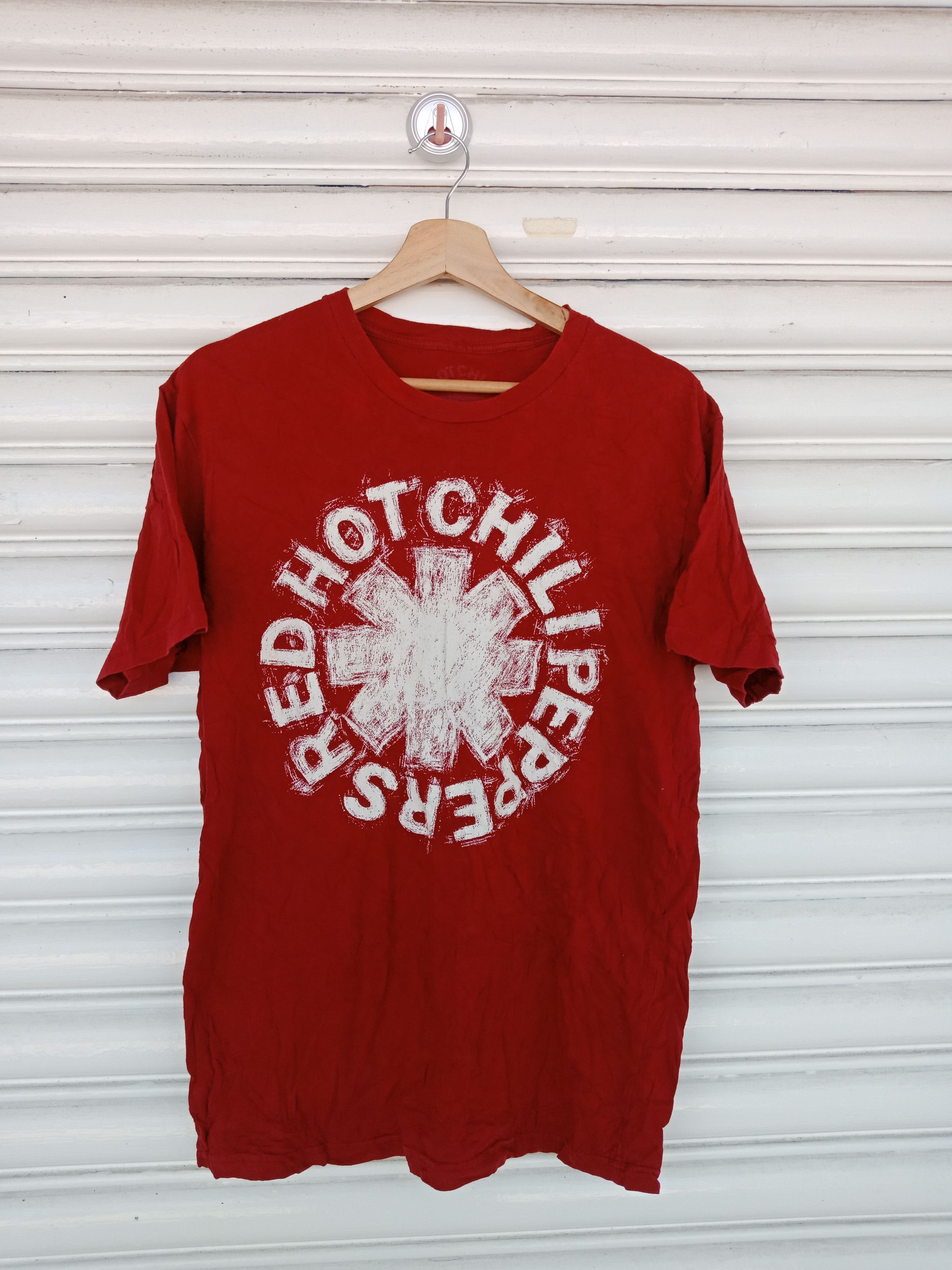 Vintage Red Hot Chili Peppers Distressed T-Shirts, Hoodie, Sweatshirt | FlexRushtees.com