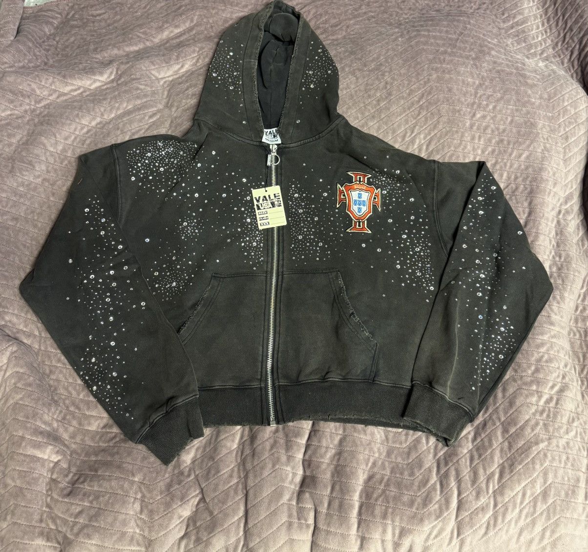 Vale Forever Pluto Custered Zip Up Black
