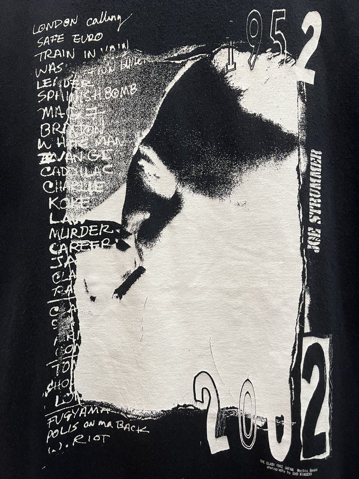 Vintage Y2k The Clash Joe Strummer Photography By Sho Kikuchi T-Shirts, Hoodie, Sweatshirt | FlexRushtees.com