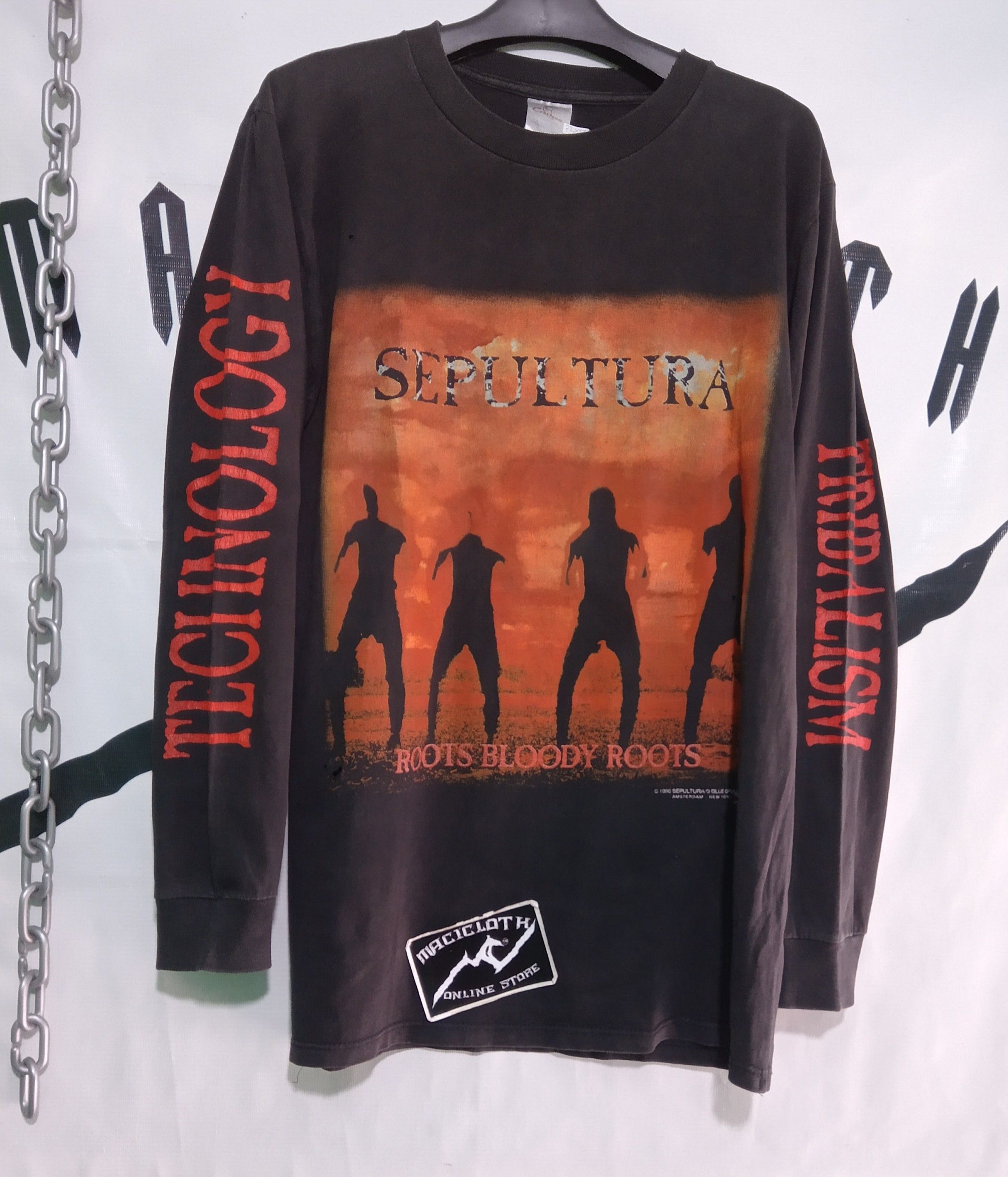 Band Tees Vintage Sepultura Roots Bloody Roots Hoodie, Sweatshirt | FlexRushtees.com