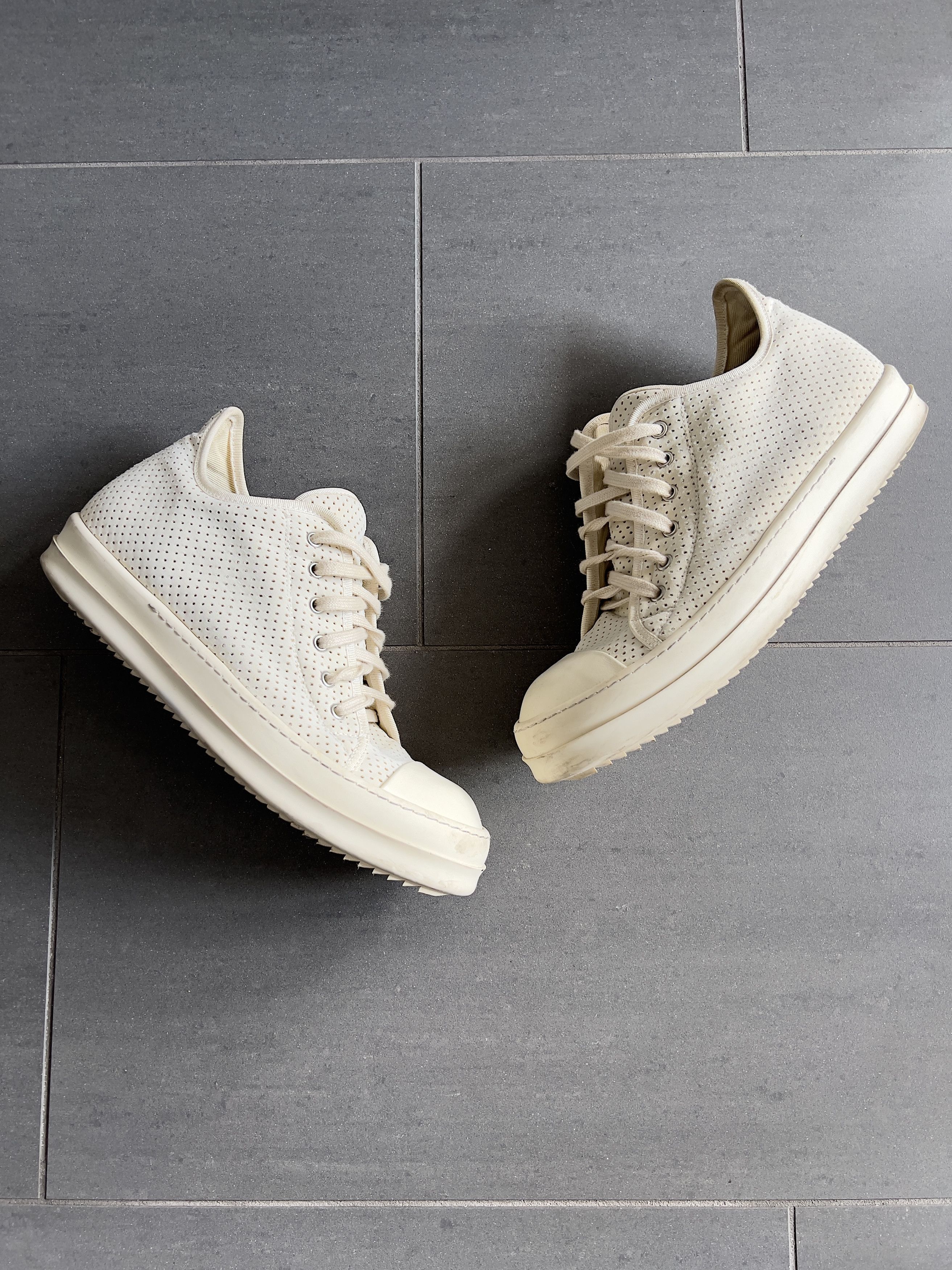 Owens Rick Owens Drkshdw Milk Low Top Ramones T-Shirts, Hoodie, Sweatshirt | AU16VibeMintTees.com