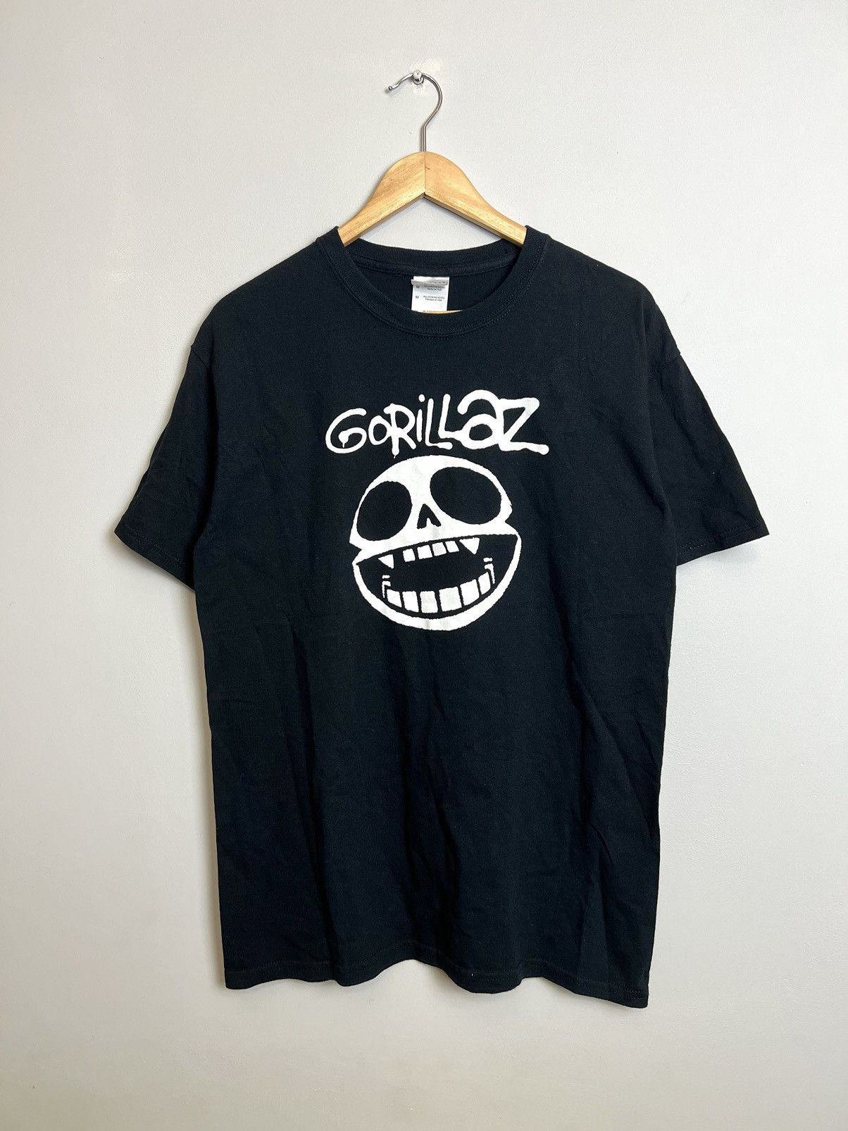 Rare Vintage Gorillaz Tee 00s Band Tee Blink 182 Grail Rock Hoodie, Sweatshirt | FlexRushtees.com