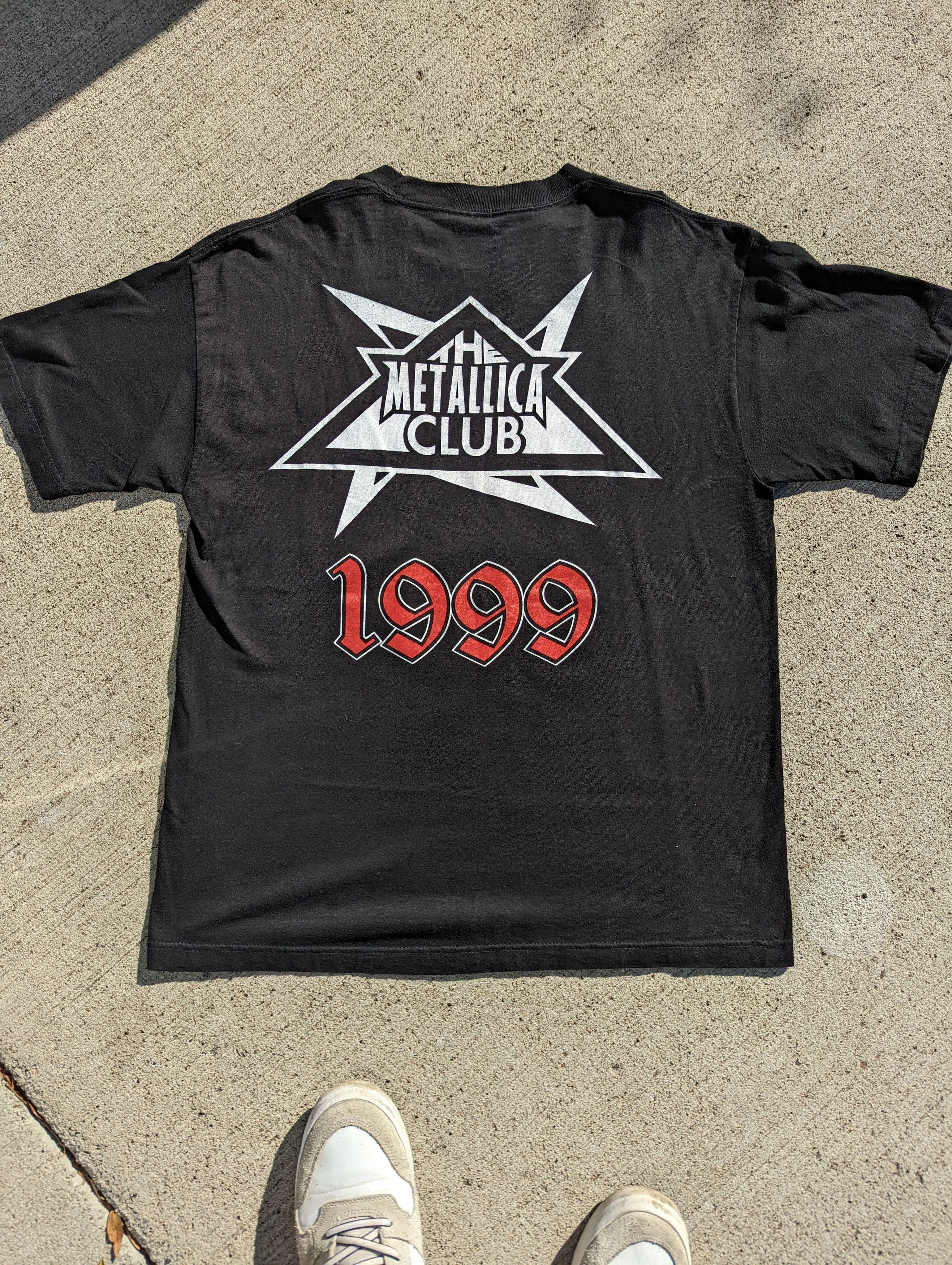 Giant Vintage 1999 Metallica Band Tee