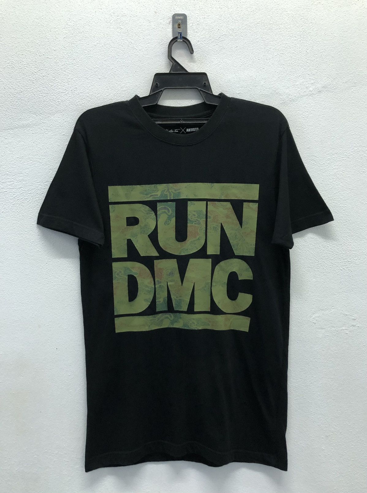 Artists Run Dmc T Shirt Hoodie, Sweatshirt | FlexRushtees.com