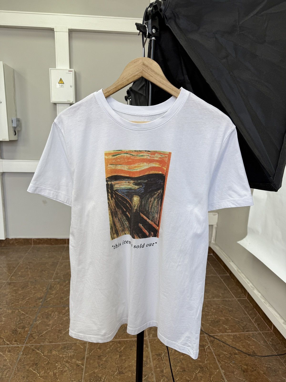Designer Vintage Y2k Edvard Munch The Scream Art T Shirt Rare Retro Hoodie, Sweatshirt | FlexRushtees.com