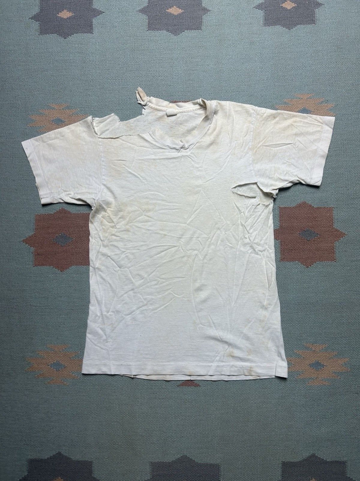 Vintage Vtg 70s Blank White T Shirt Distressed Cotton Fruit Loom M