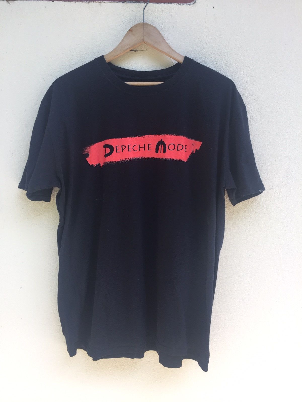 Band Tees Depeche Mode 2017 Global Spirit Tour Tee Hoodie, Sweatshirt | FlexRushtees.com