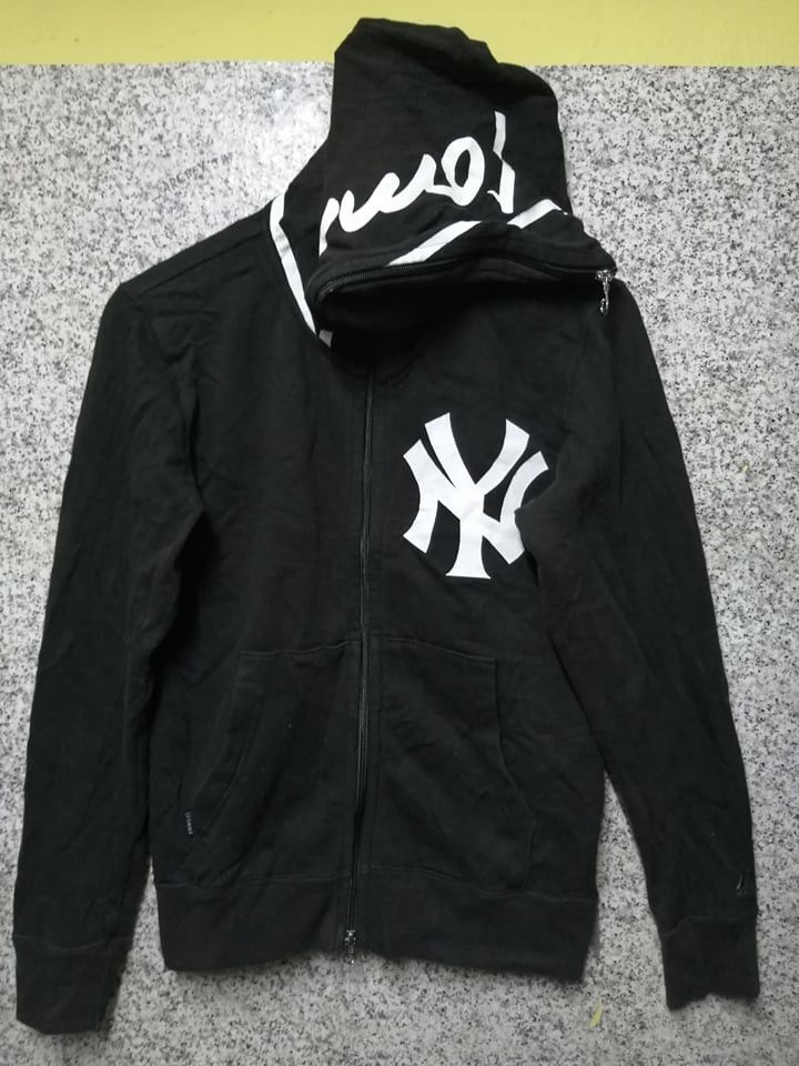 Tommy Hilfiger X Vintage Vintage Tommy X Yankees Zipfull Very Rare T-Shirts, Hoodie, Sweatshirt | FlexRushtees.com