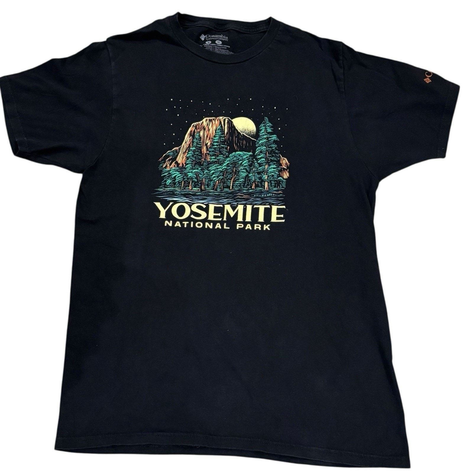 Columbia Yosemite National Park Graphic Tee Medium Black Hoodie, Sweatshirt | FlexRushtees.com