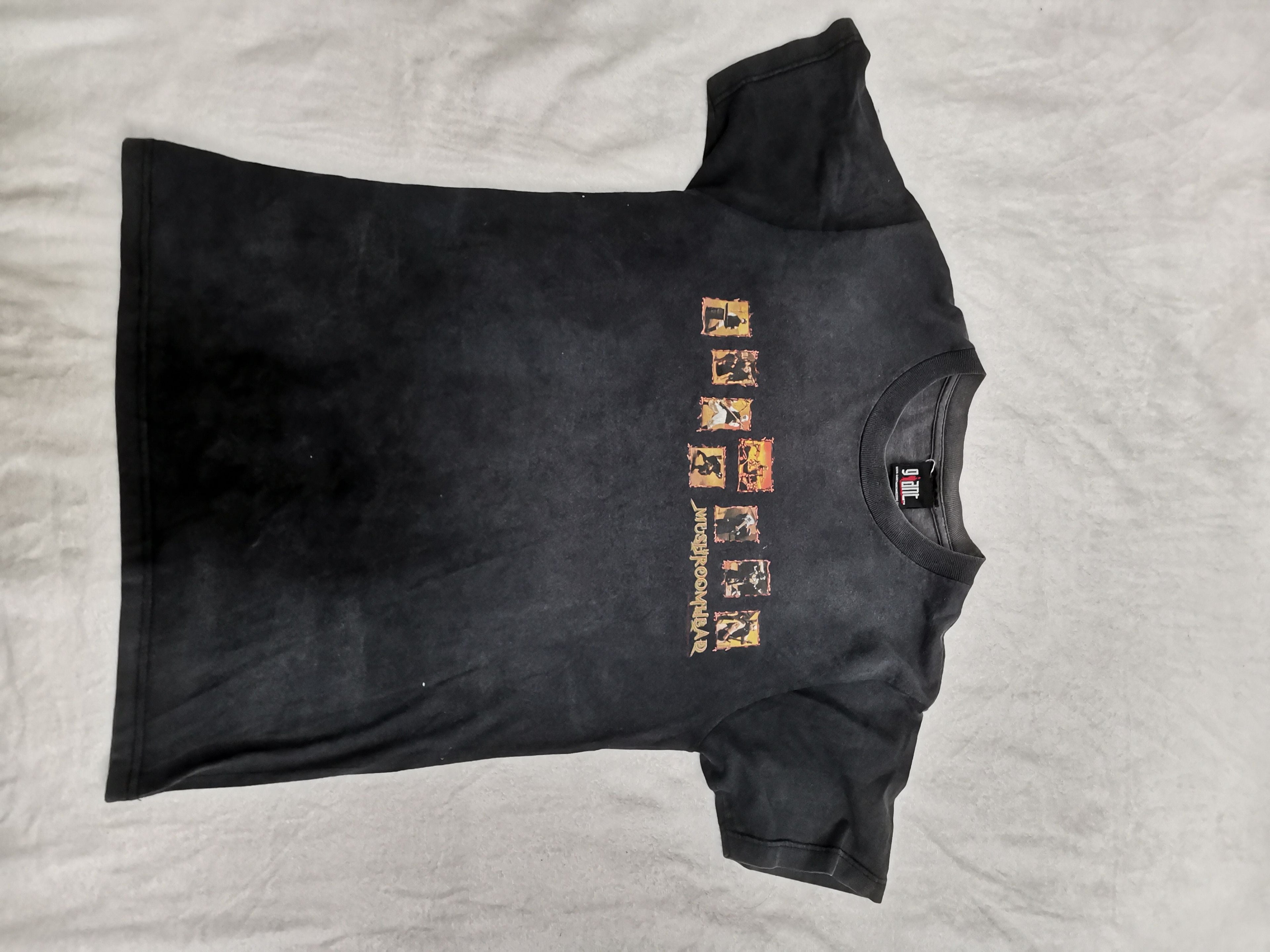 Giant Vtg Mushroomhead Band Tee Hoodie, Sweatshirt | FlexRushtees.com